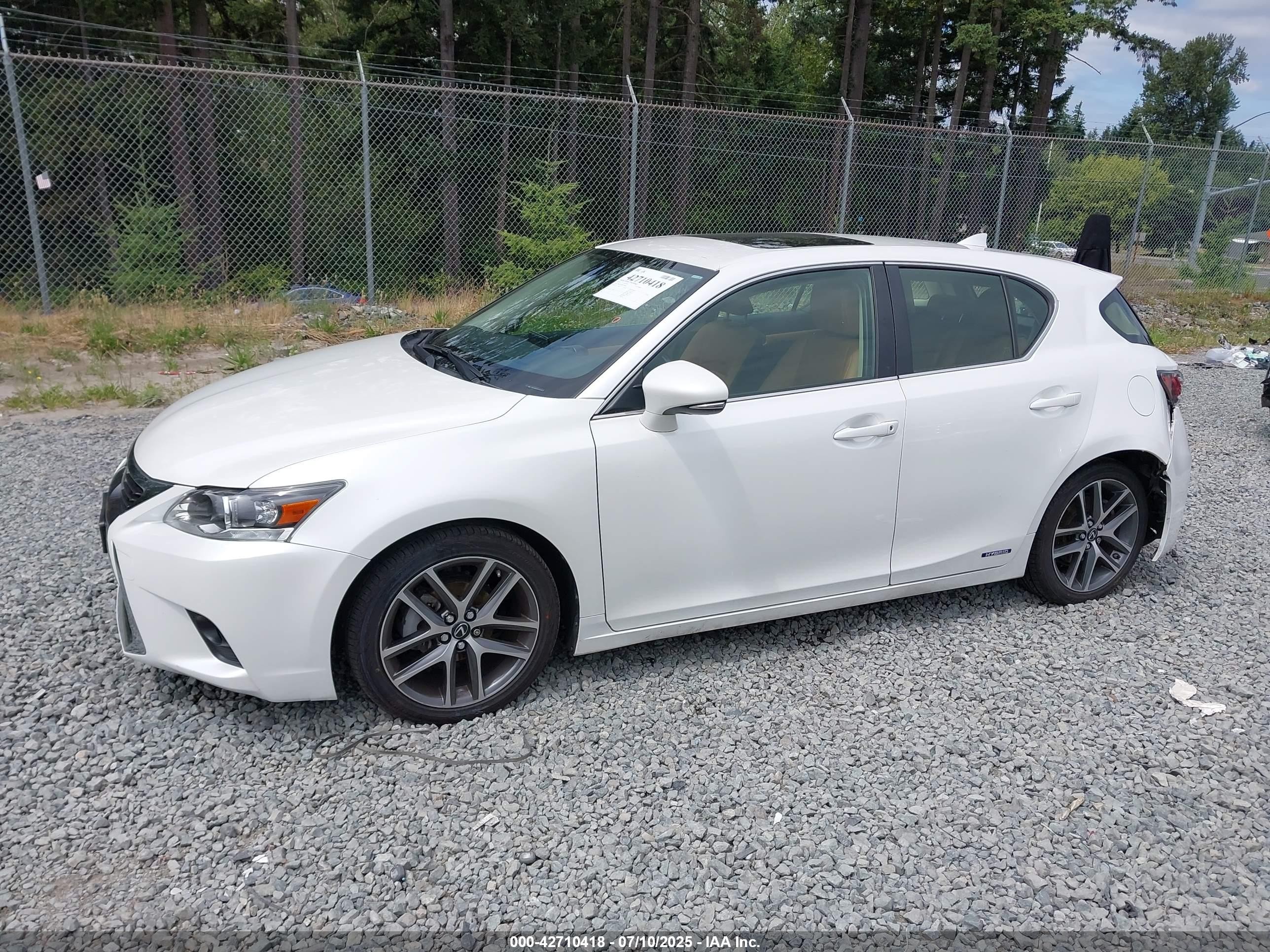 2017 Lexus Ct 200h   White vin: JTHKD5BH0H2288470