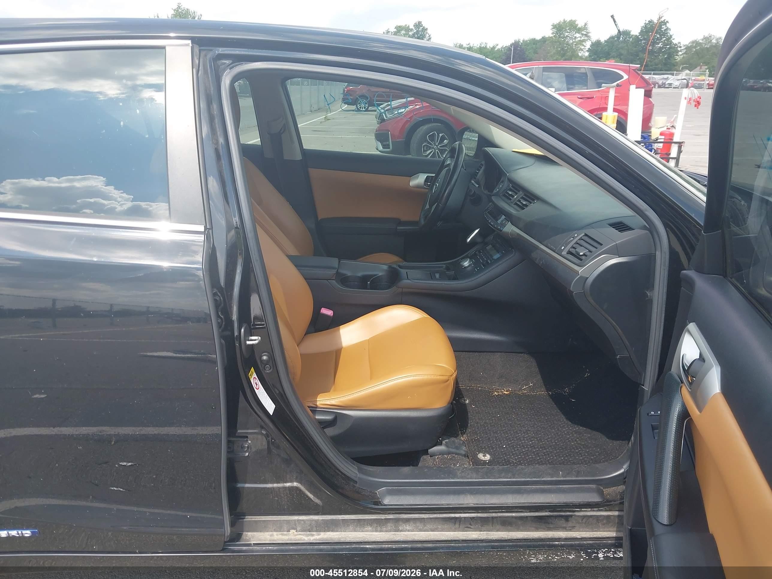 2011 Lexus Ct 200h   Black vin: JTHKD5BH1B2001869