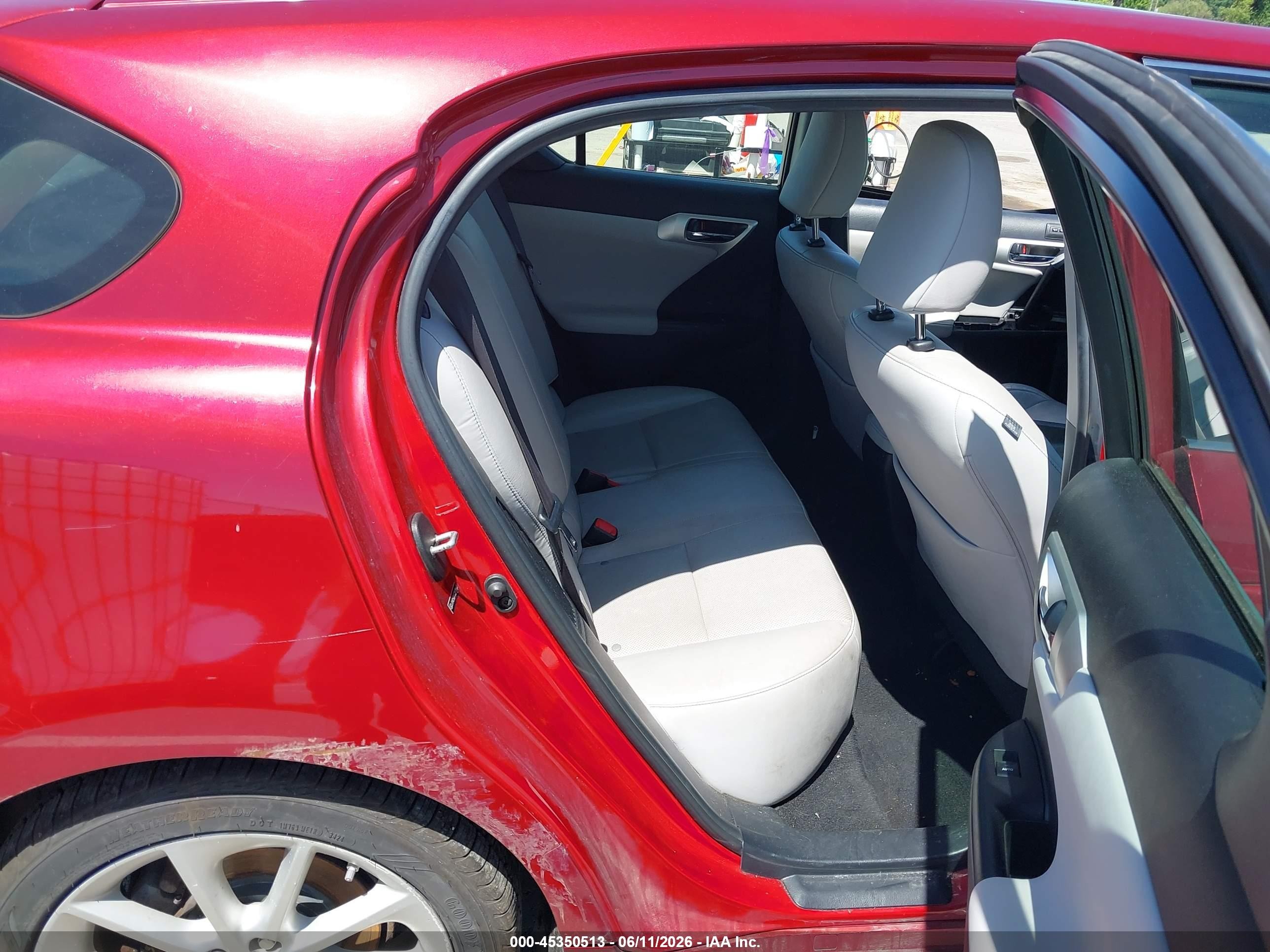 2012 Lexus Ct 200h Premium Red vin: JTHKD5BH1C2078663