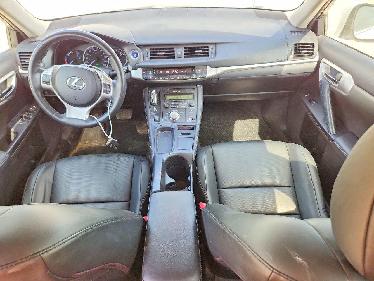 2012 Lexus Ct 200 White vin: JTHKD5BH1C2098220