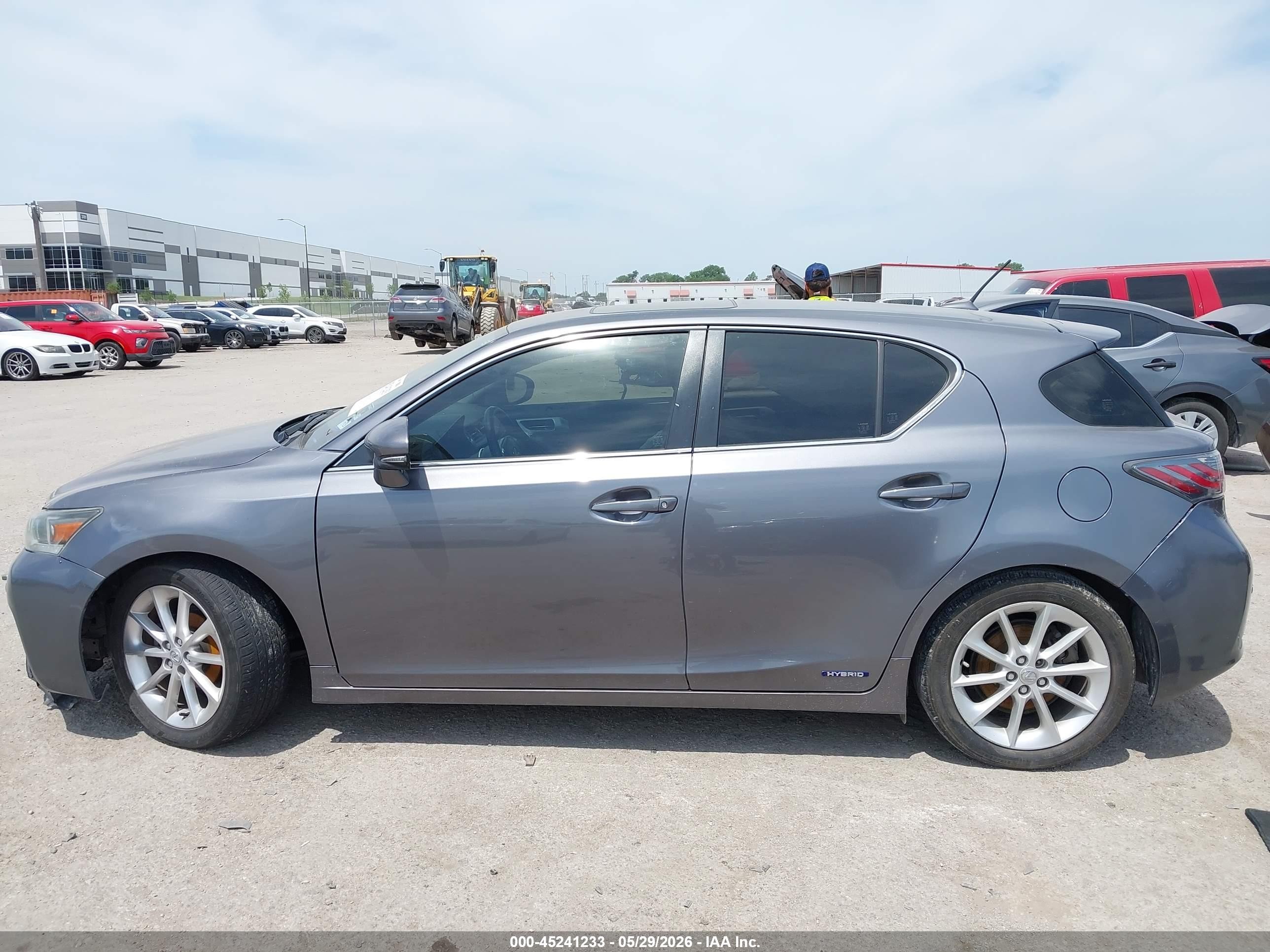 2013 Lexus Ct 200h   Gray vin: JTHKD5BH1D2131508