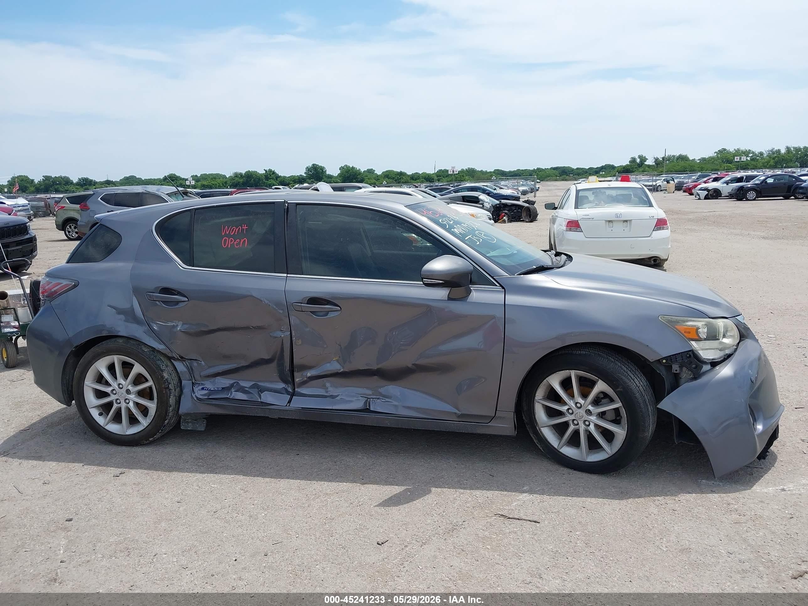 2013 Lexus Ct 200h   Gray vin: JTHKD5BH1D2131508