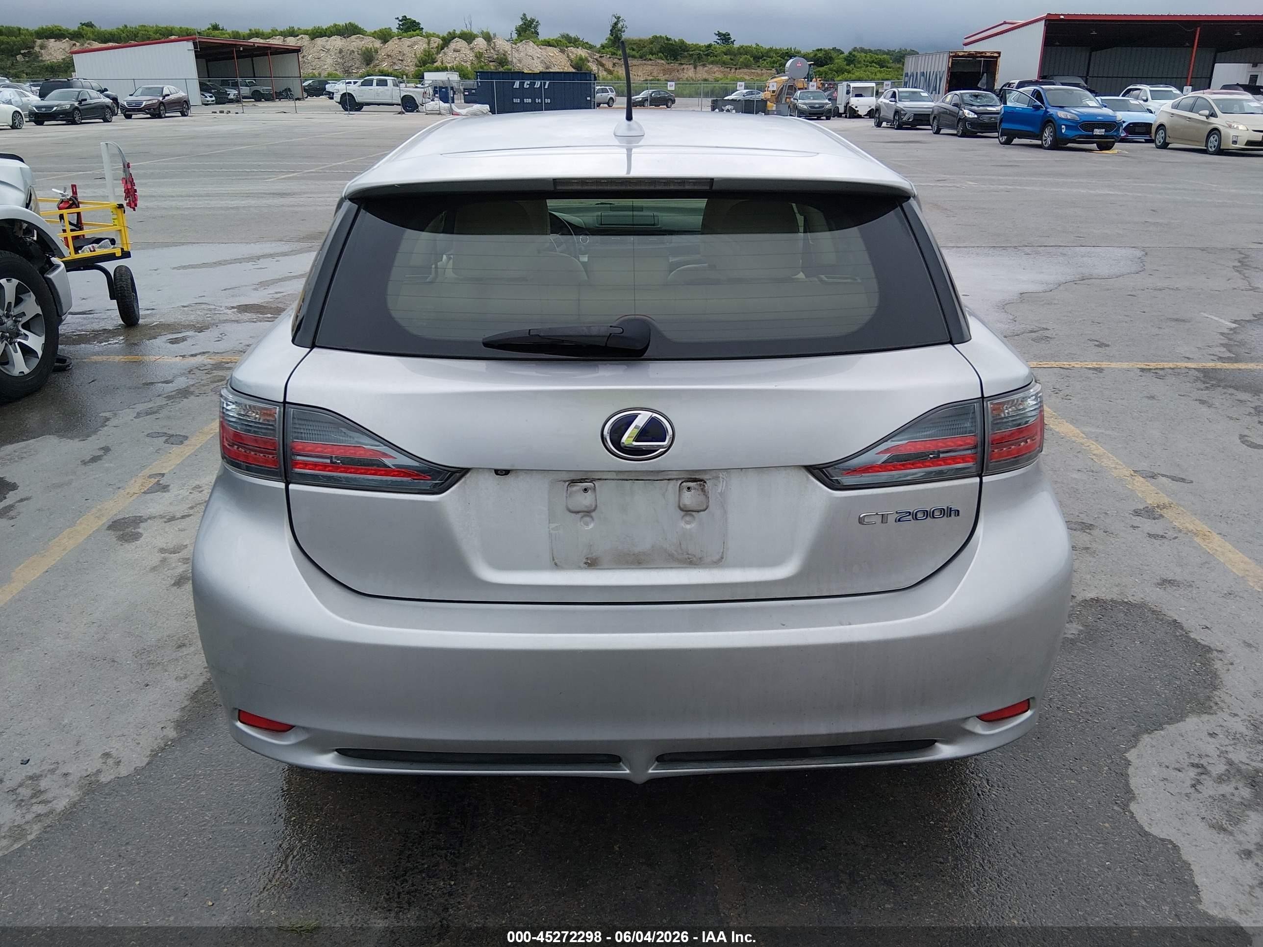 2013 Lexus Ct 200h   Silver vin: JTHKD5BH1D2151015