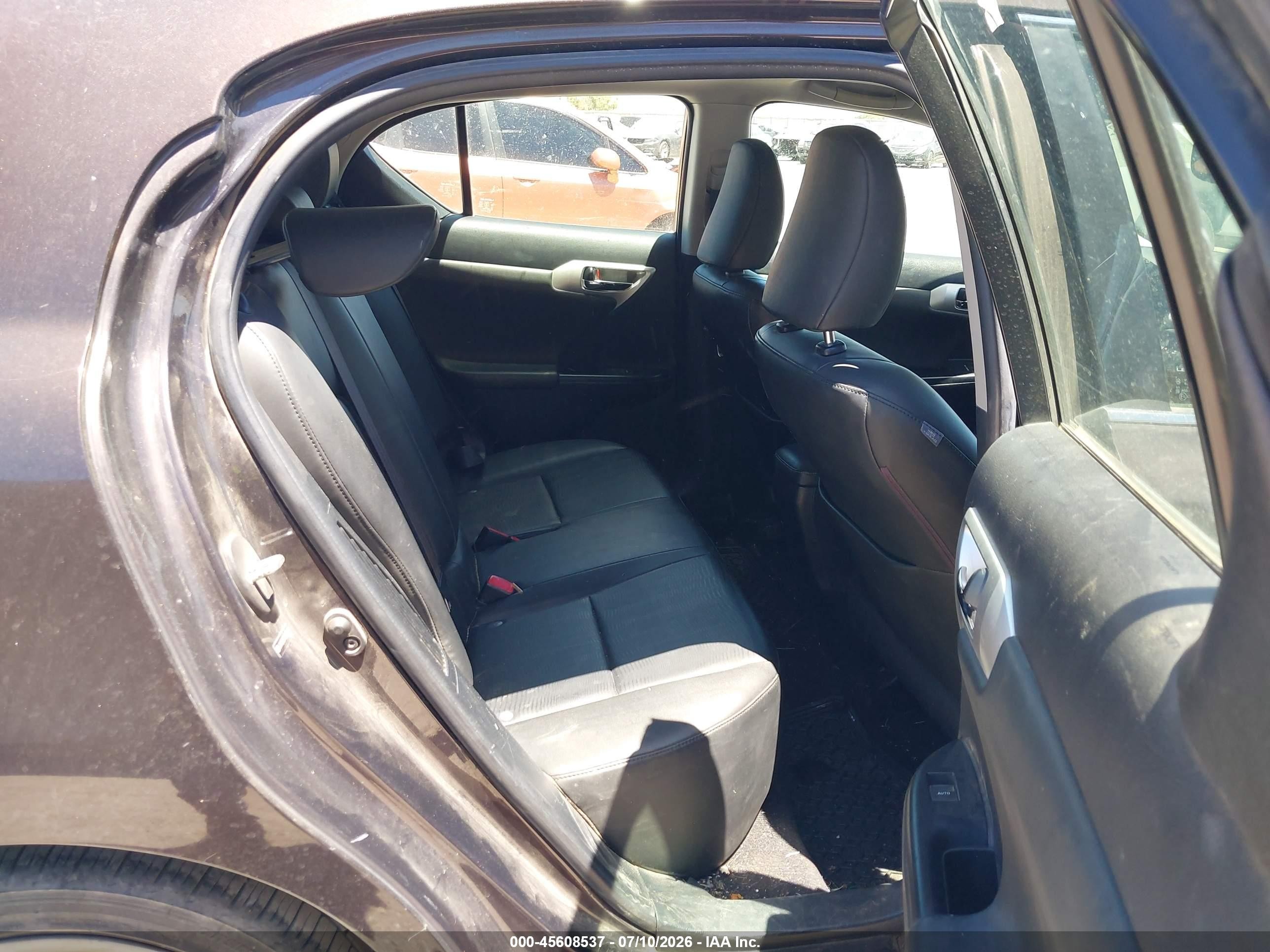 2013 Lexus Ct 200h   Brown vin: JTHKD5BH1D2159051