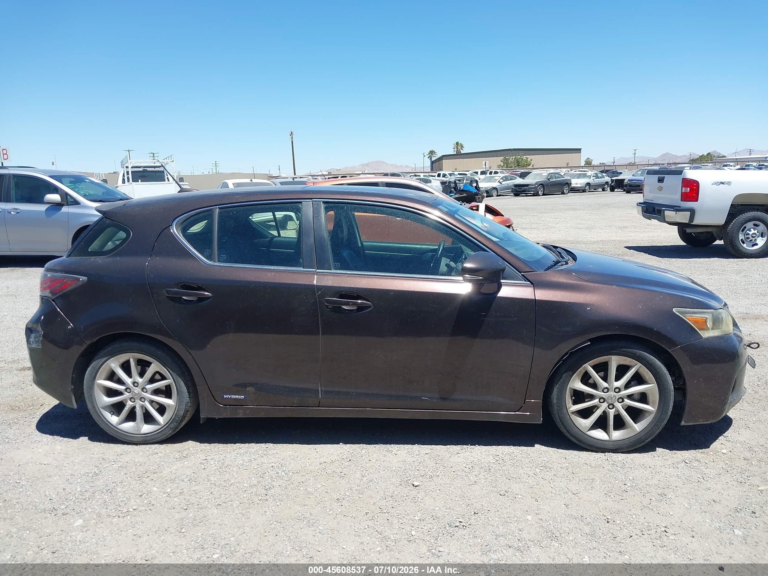 2013 Lexus Ct 200h   Brown vin: JTHKD5BH1D2159051