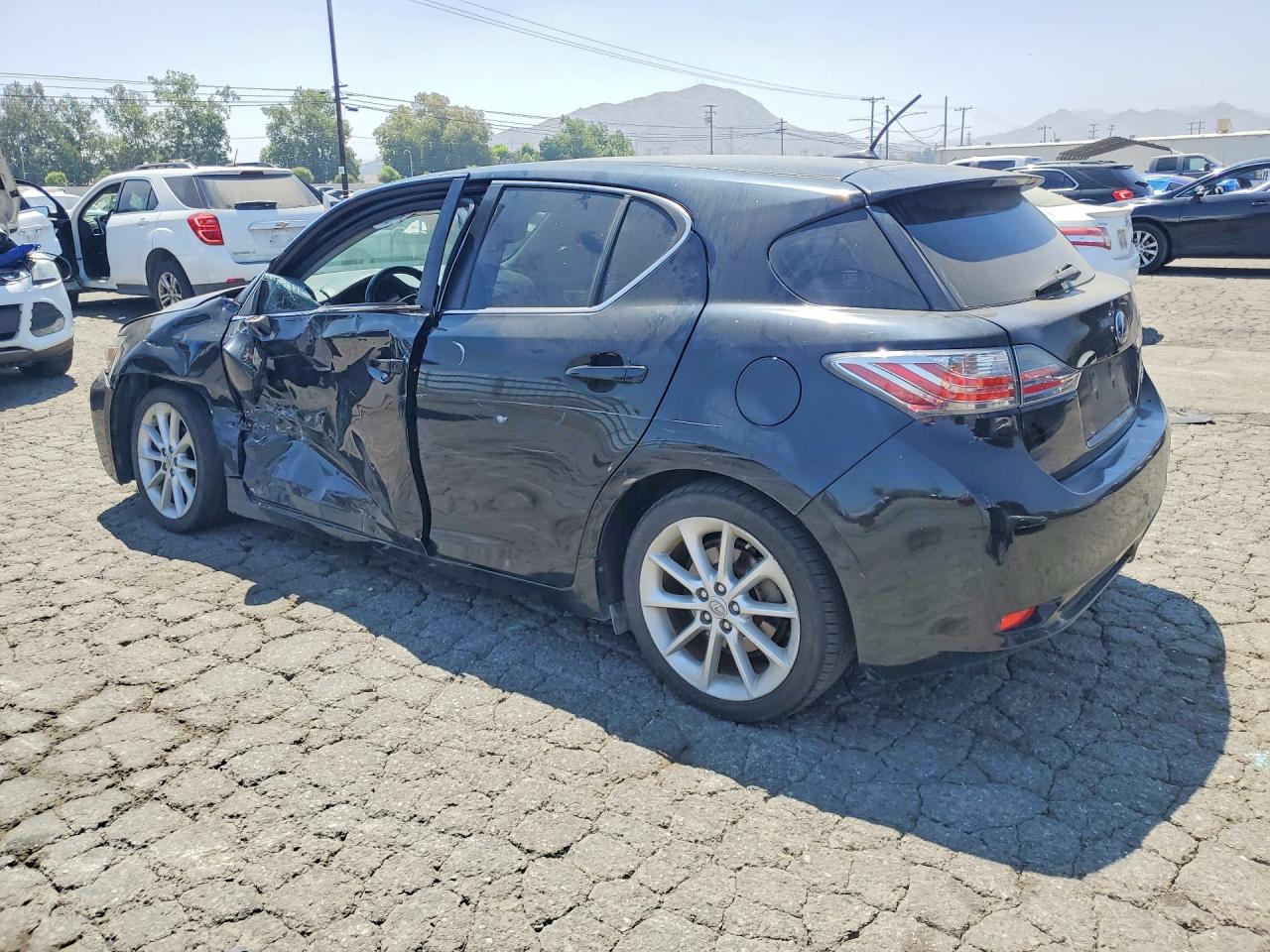 2013 Lexus Ct 200 Black vin: JTHKD5BH1D2168073