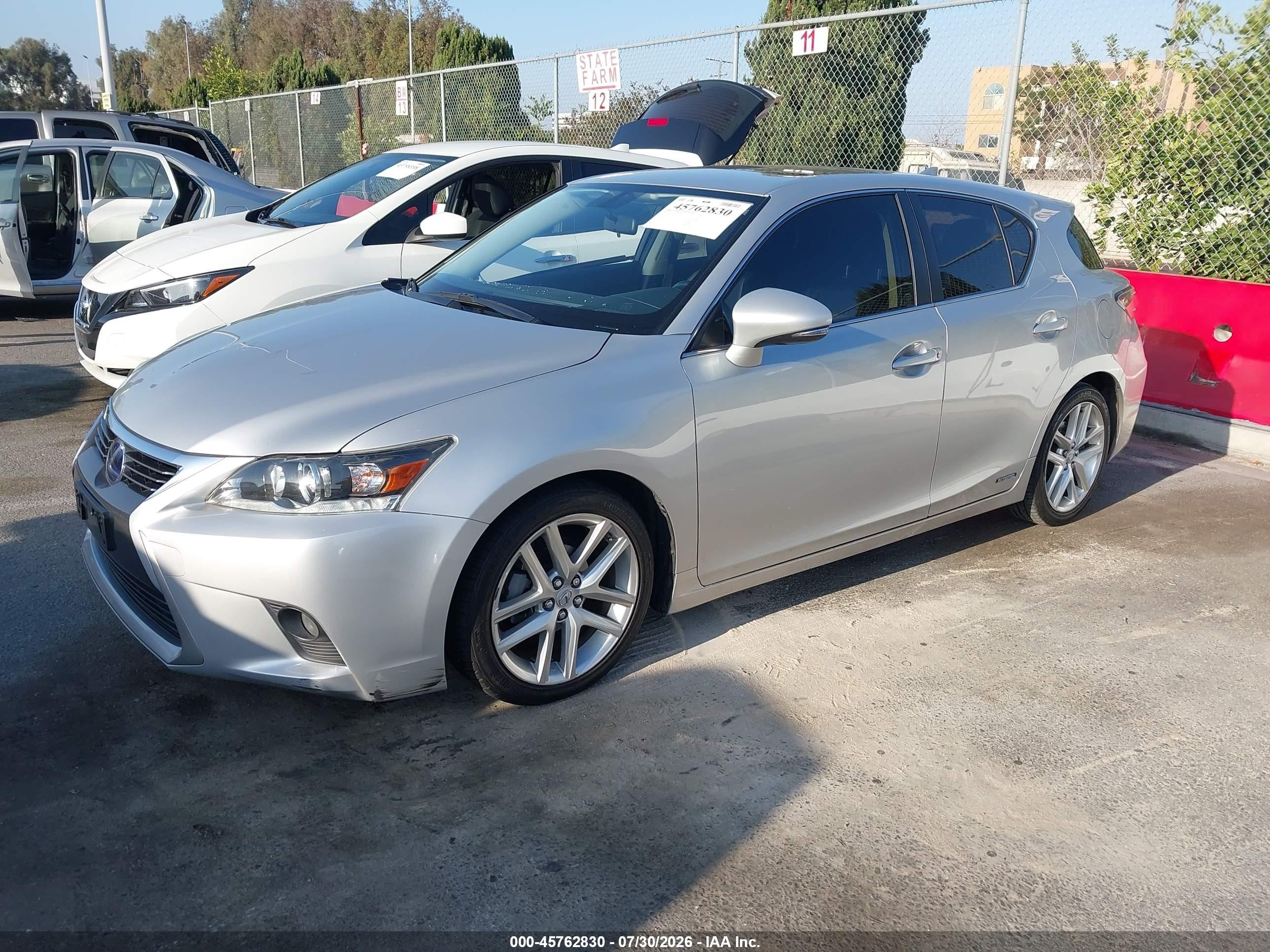 2015 Lexus Ct 200h   Silver vin: JTHKD5BH1F2215301