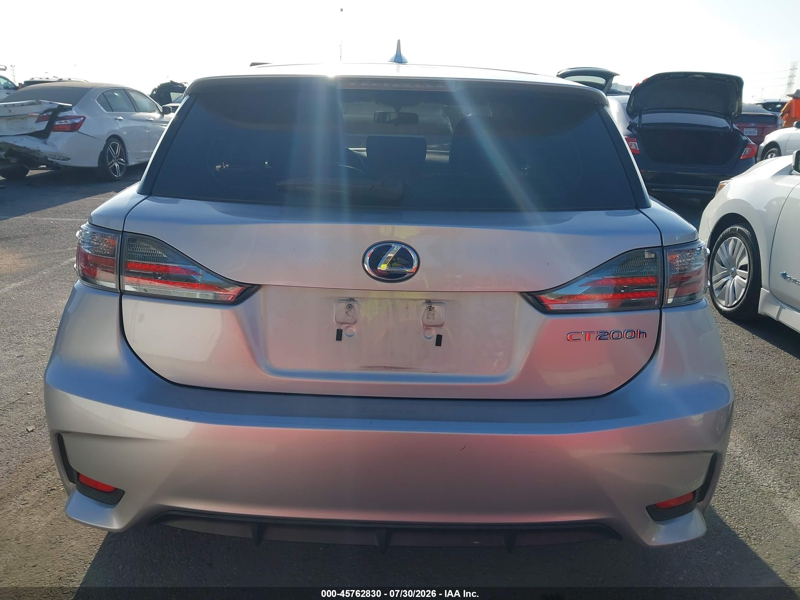 2015 Lexus Ct 200h   Silver vin: JTHKD5BH1F2215301