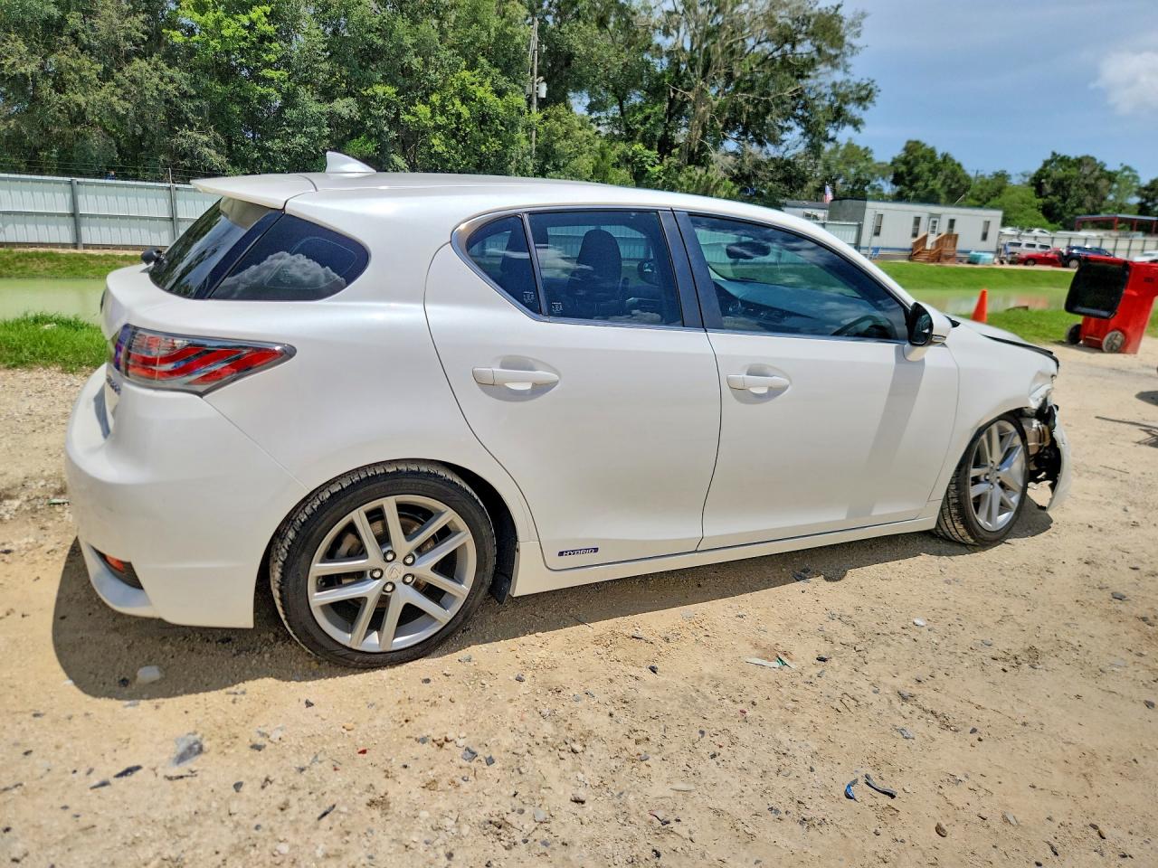 2015 Lexus Ct 200 White vin: JTHKD5BH1F2219736