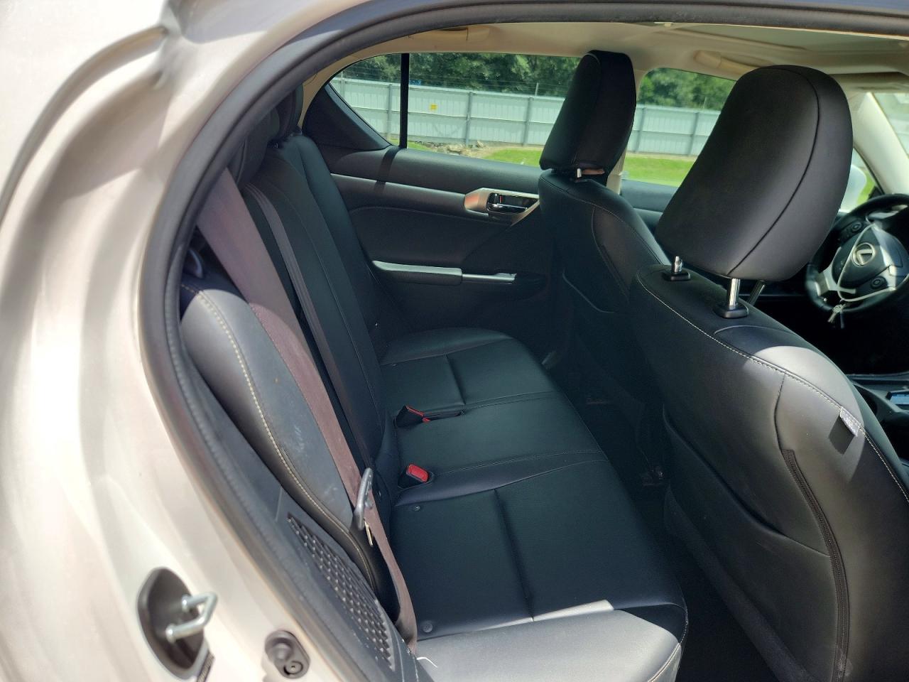 2015 Lexus Ct 200 White vin: JTHKD5BH1F2219736