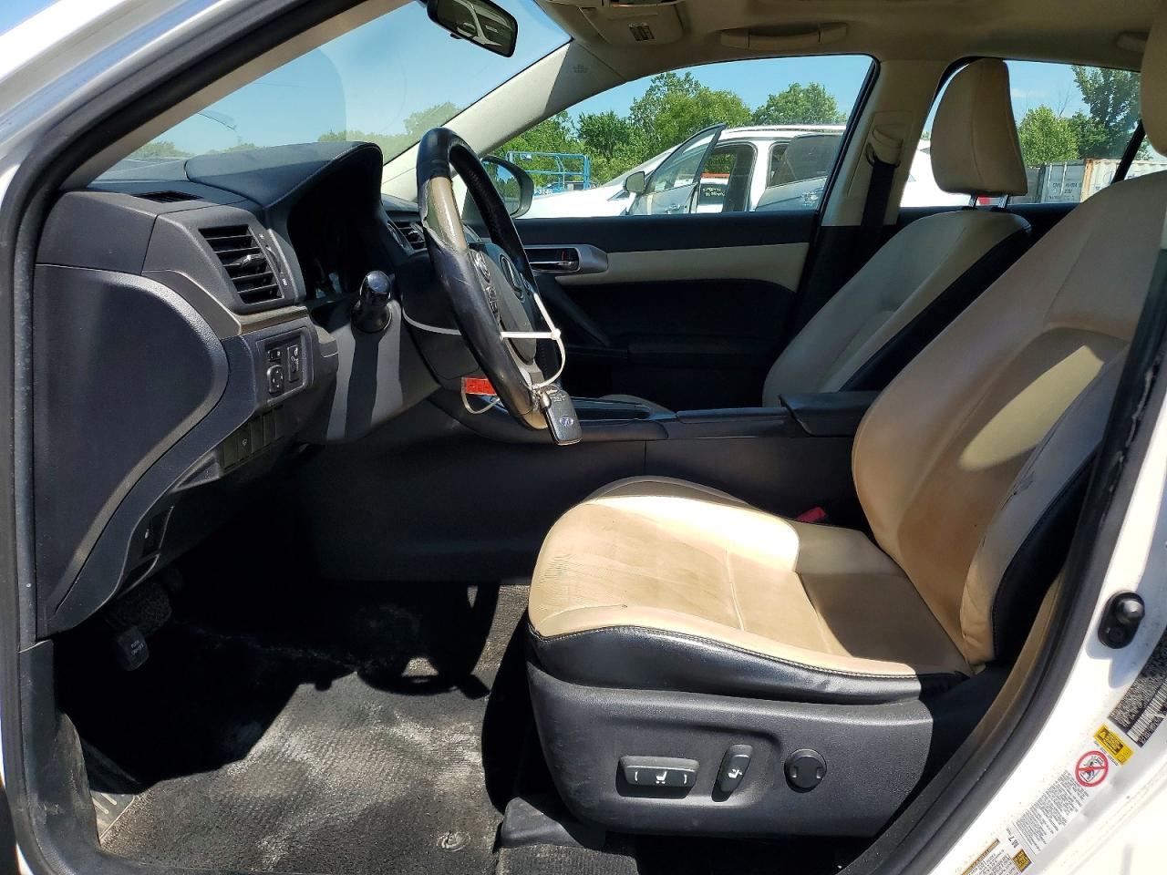 2015 Lexus Ct 200 White vin: JTHKD5BH1F2234740