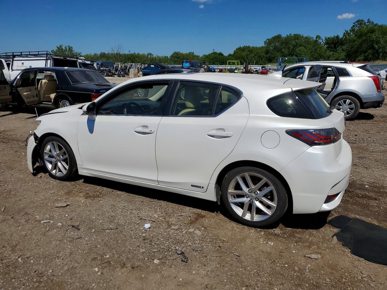 2015 Lexus Ct 200 White vin: JTHKD5BH1F2234740