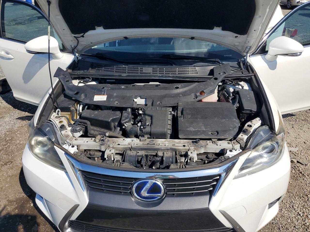 2015 Lexus Ct 200 White vin: JTHKD5BH1F2237122