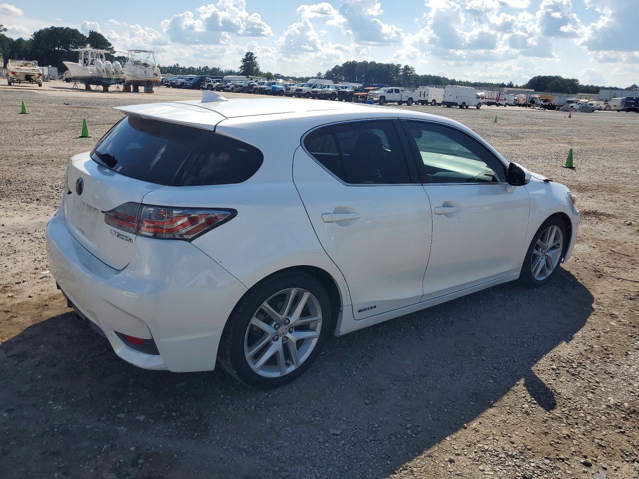 2015 Lexus Ct 200 White vin: JTHKD5BH1F2237122