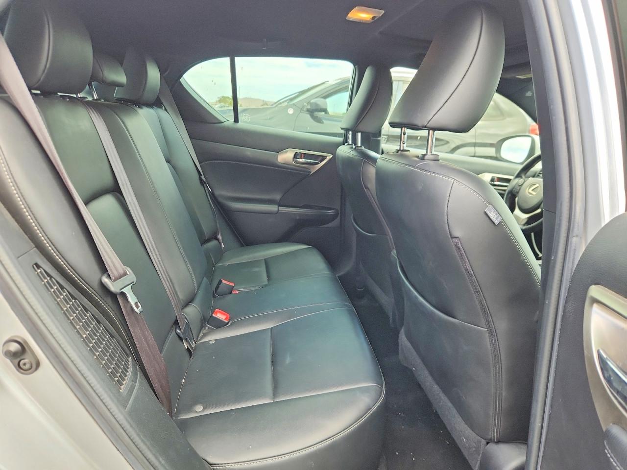 2015 Lexus Ct 200 Silver vin: JTHKD5BH1F2246631