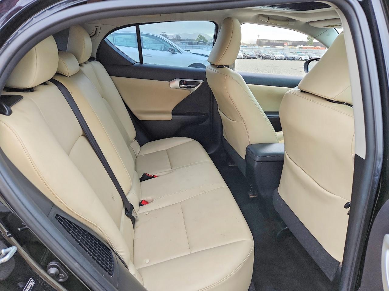2011 Lexus Ct 200 Black vin: JTHKD5BH2B2005574
