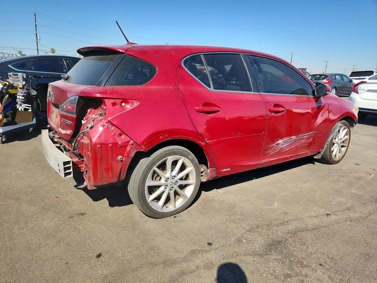 2011 Lexus Ct 200 Red vin: JTHKD5BH2B2015425