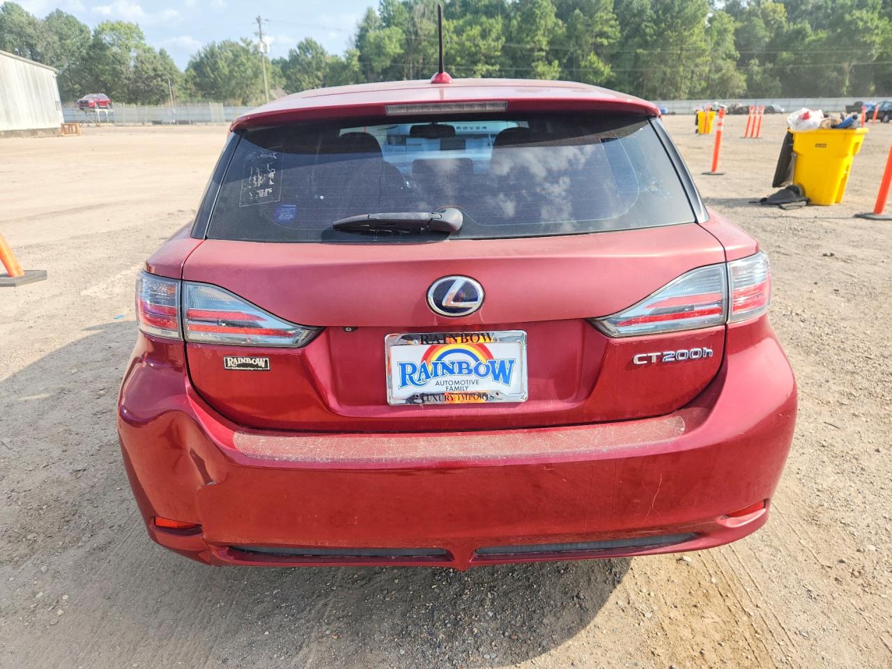 2011 Lexus Ct 200 Red vin: JTHKD5BH2B2036551