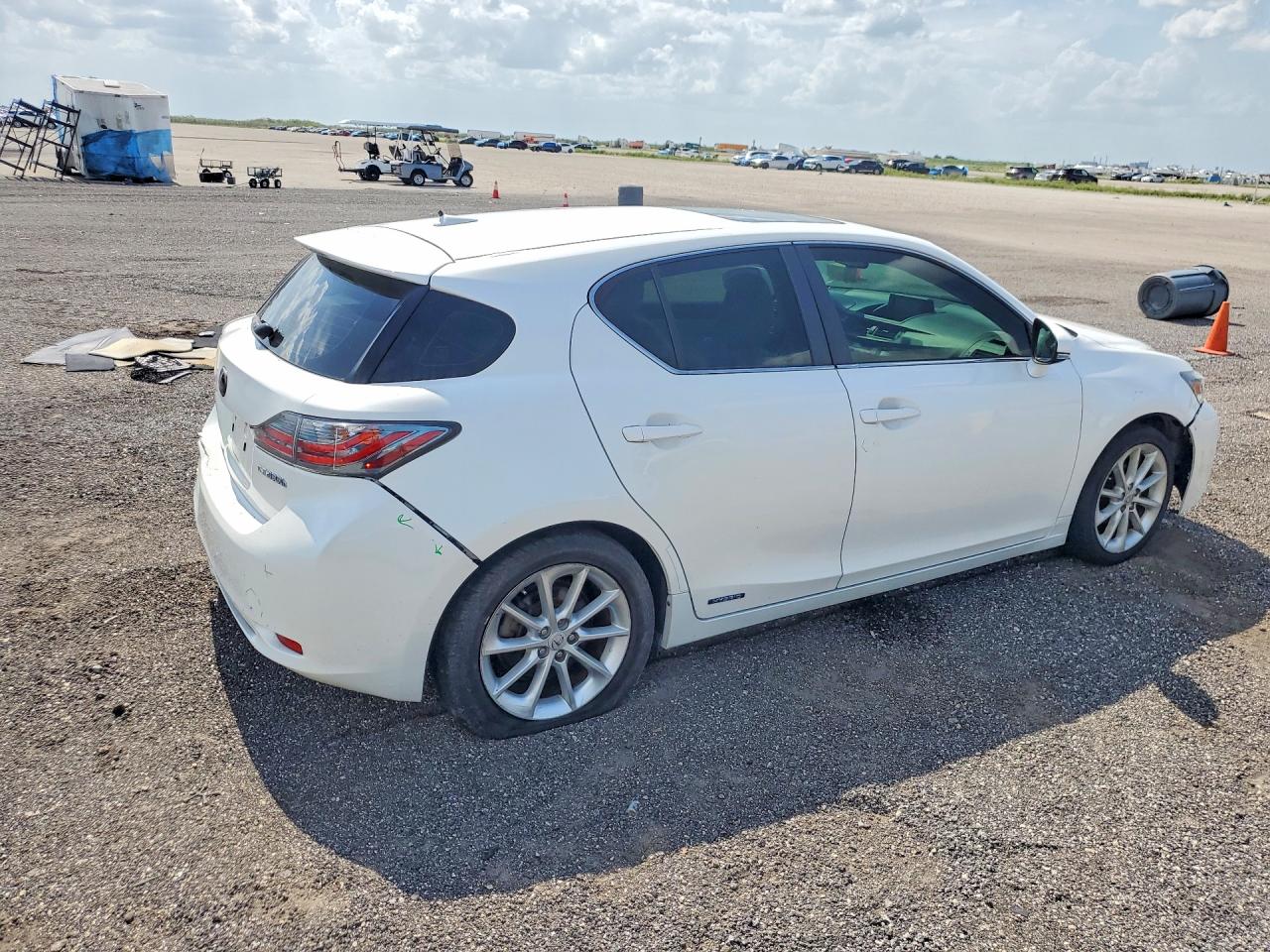 2012 Lexus Ct 200 White vin: JTHKD5BH2C2075156