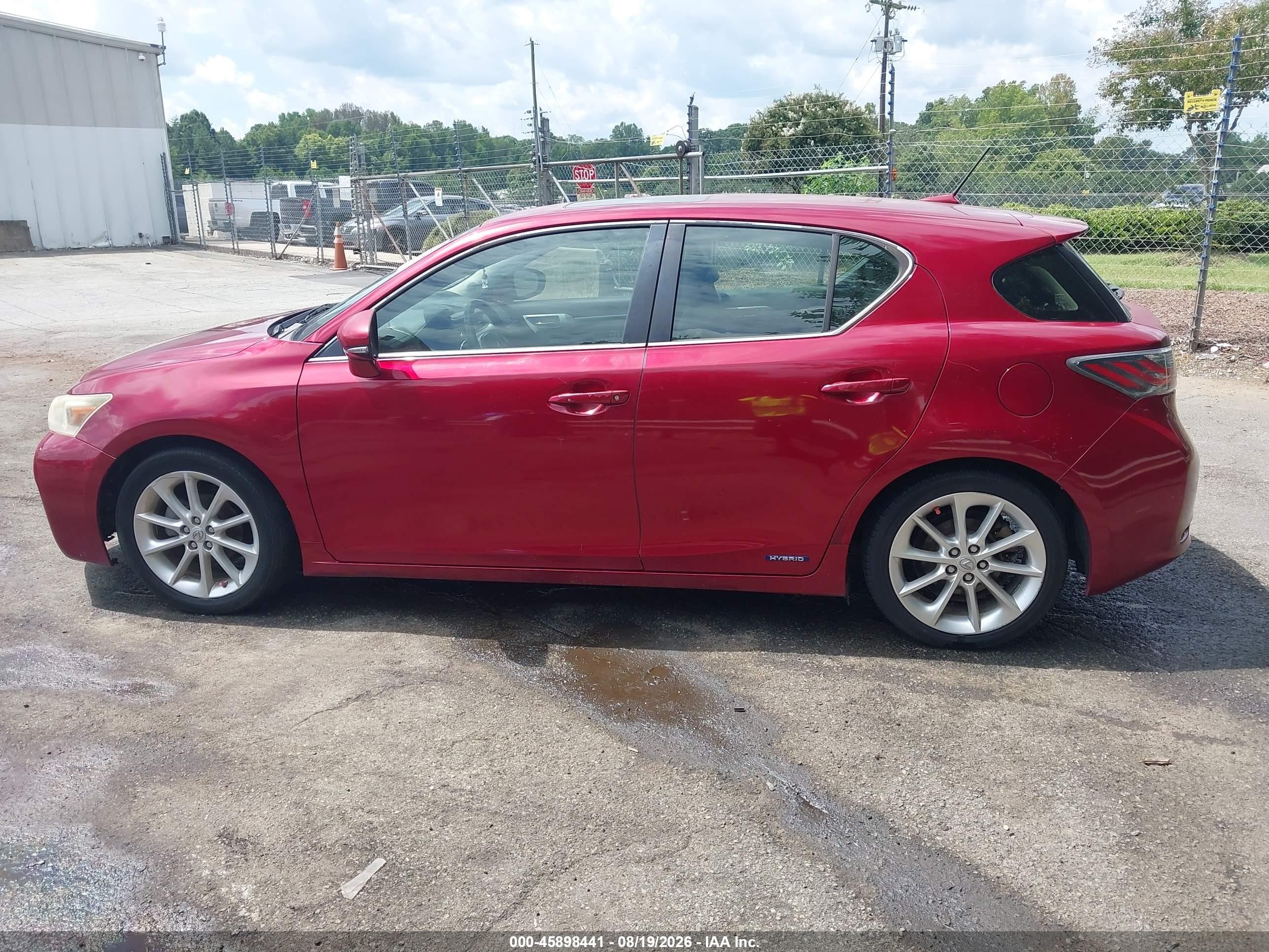 2012 Lexus Ct 200h Premium Red vin: JTHKD5BH2C2086514
