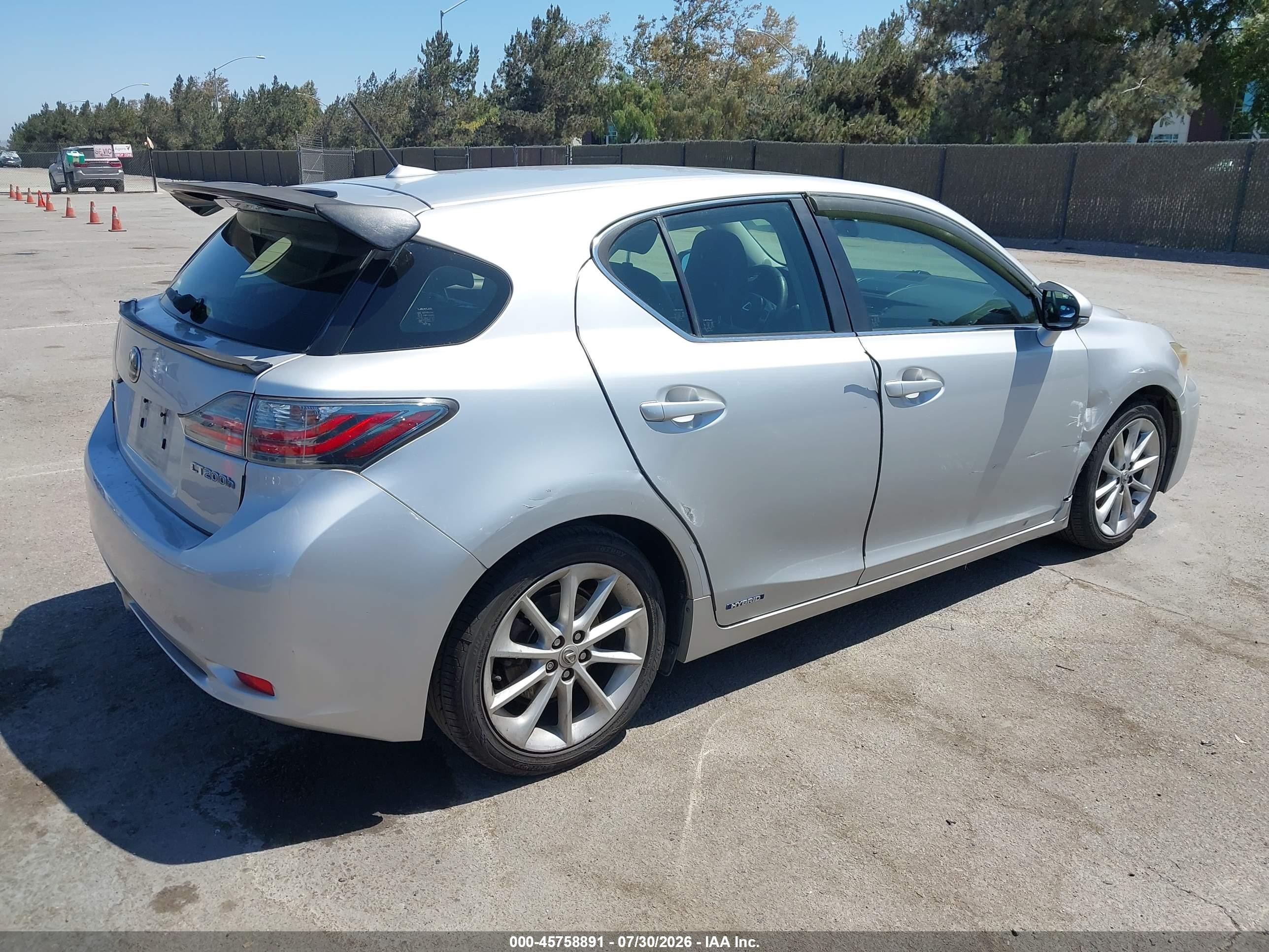 2012 Lexus Ct 200h Premium Серебряный vin: JTHKD5BH2C2098744