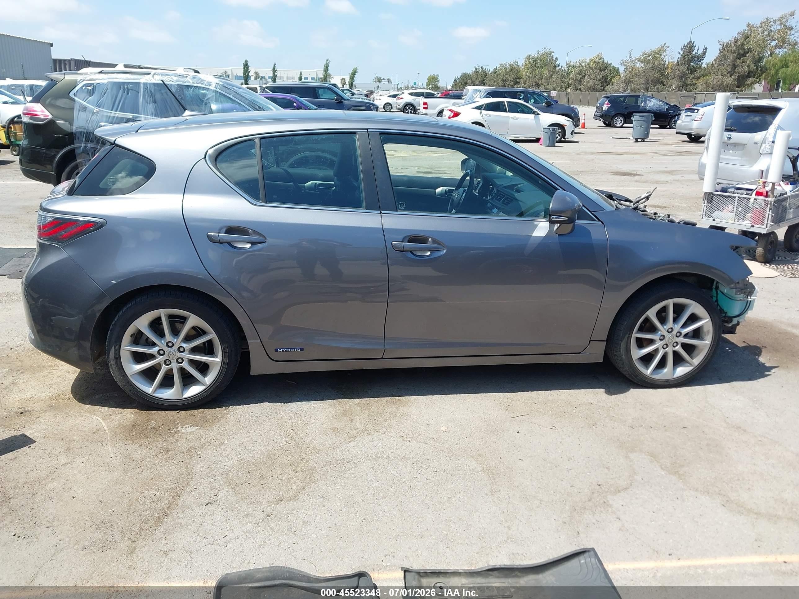 2013 Lexus Ct 200h   Gray vin: JTHKD5BH2D2126334