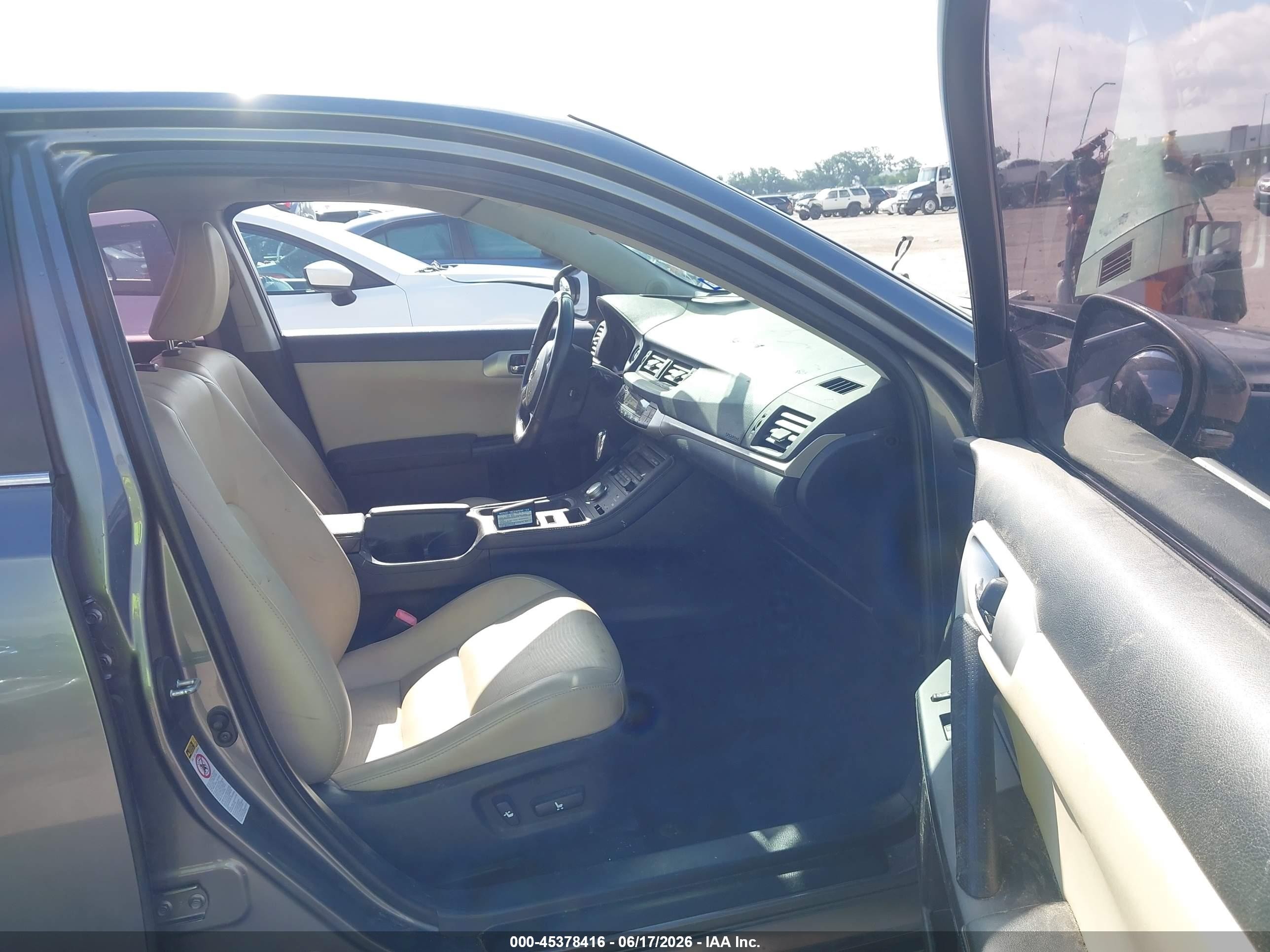 2013 Lexus Ct 200h   Gray vin: JTHKD5BH2D2131839