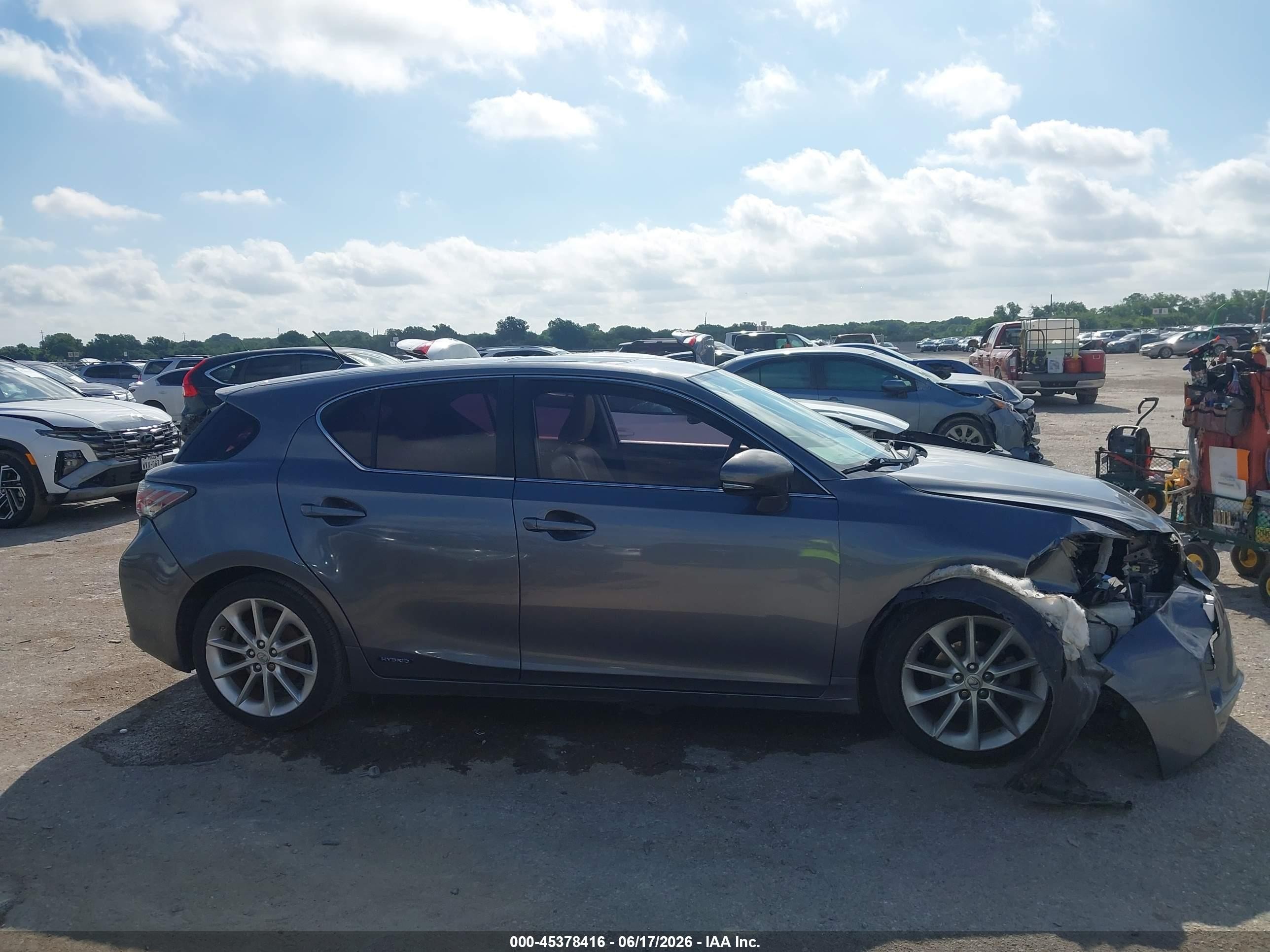 2013 Lexus Ct 200h   Gray vin: JTHKD5BH2D2131839
