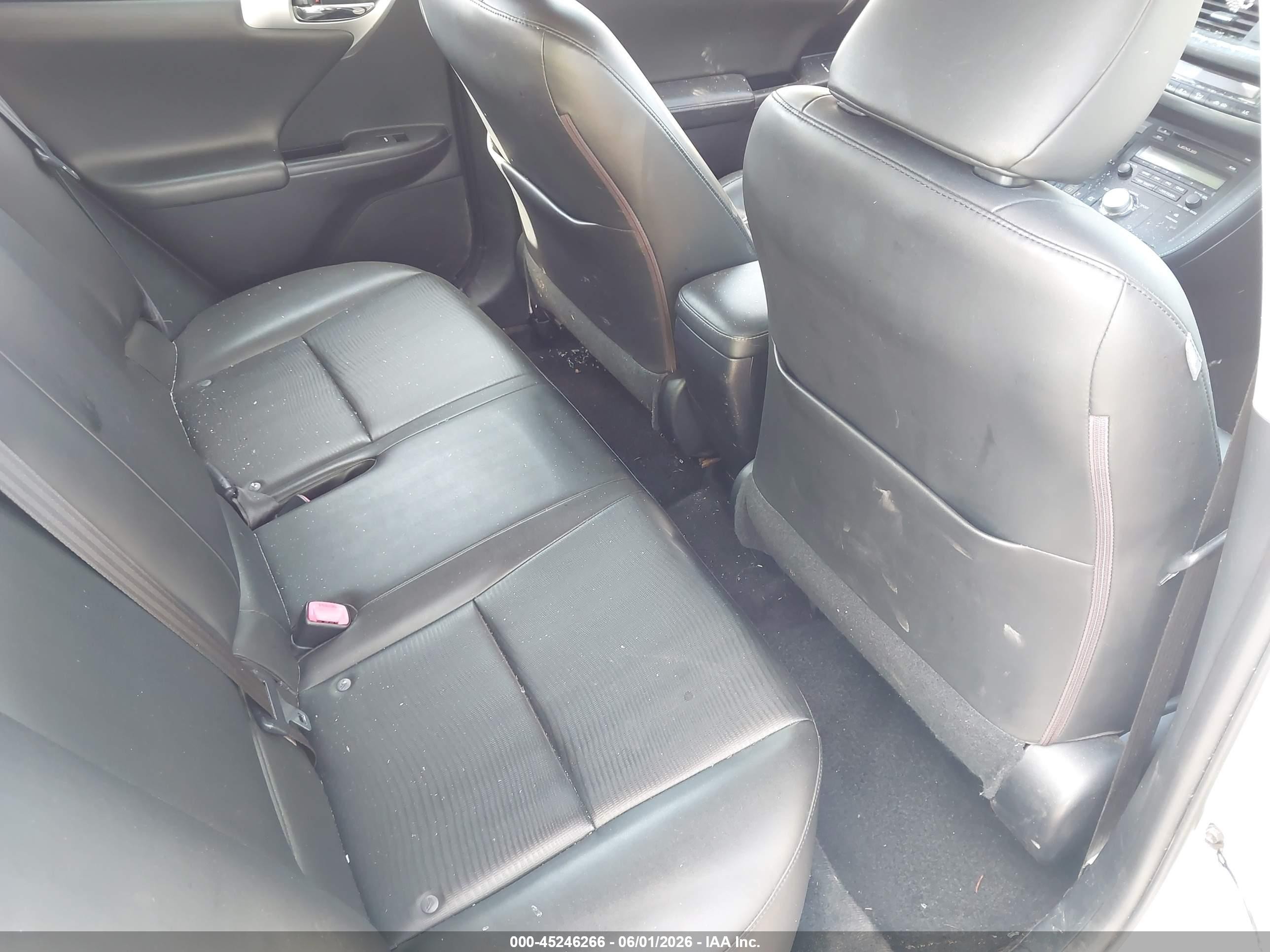 2013 Lexus Ct 200h   White vin: JTHKD5BH2D2134997