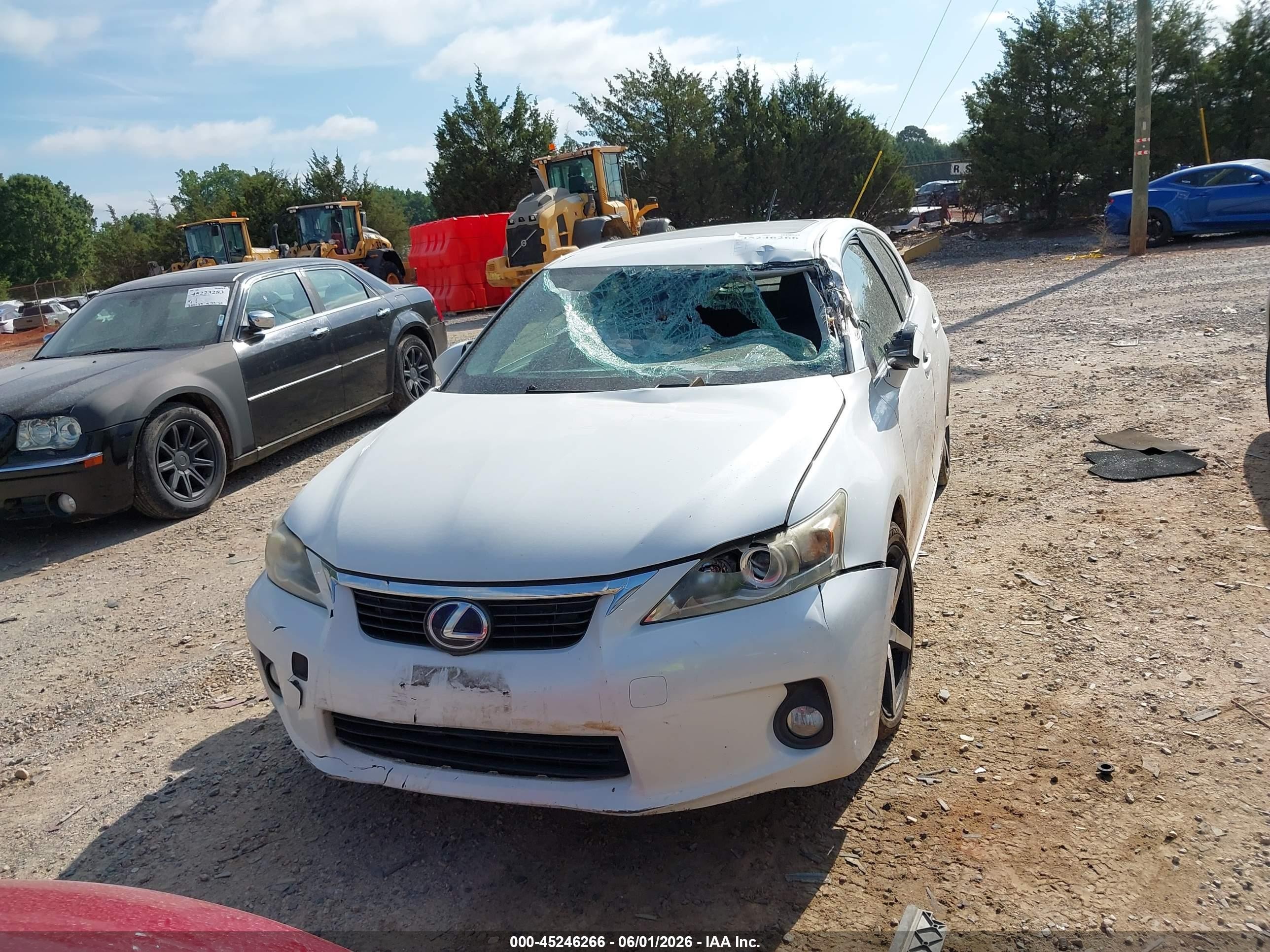 2013 Lexus Ct 200h   White vin: JTHKD5BH2D2134997