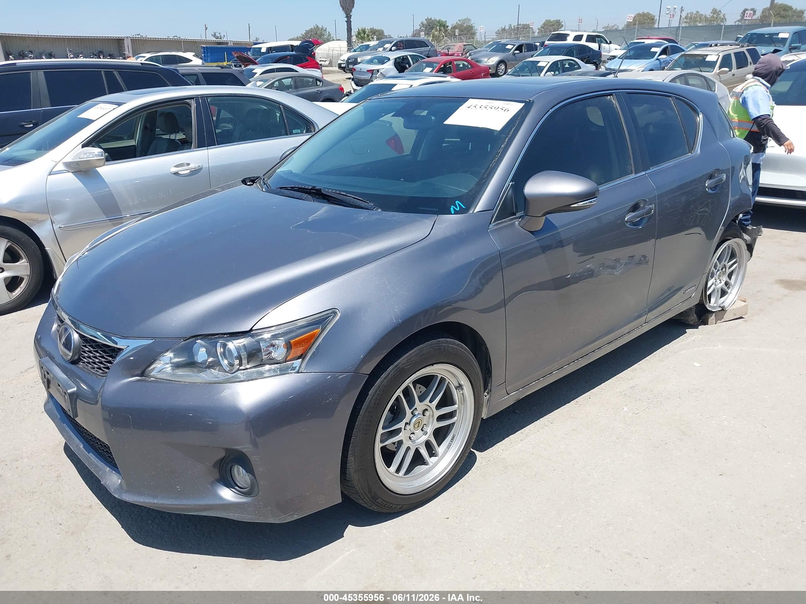 2013 Lexus Ct 200h   Gray vin: JTHKD5BH2D2170205