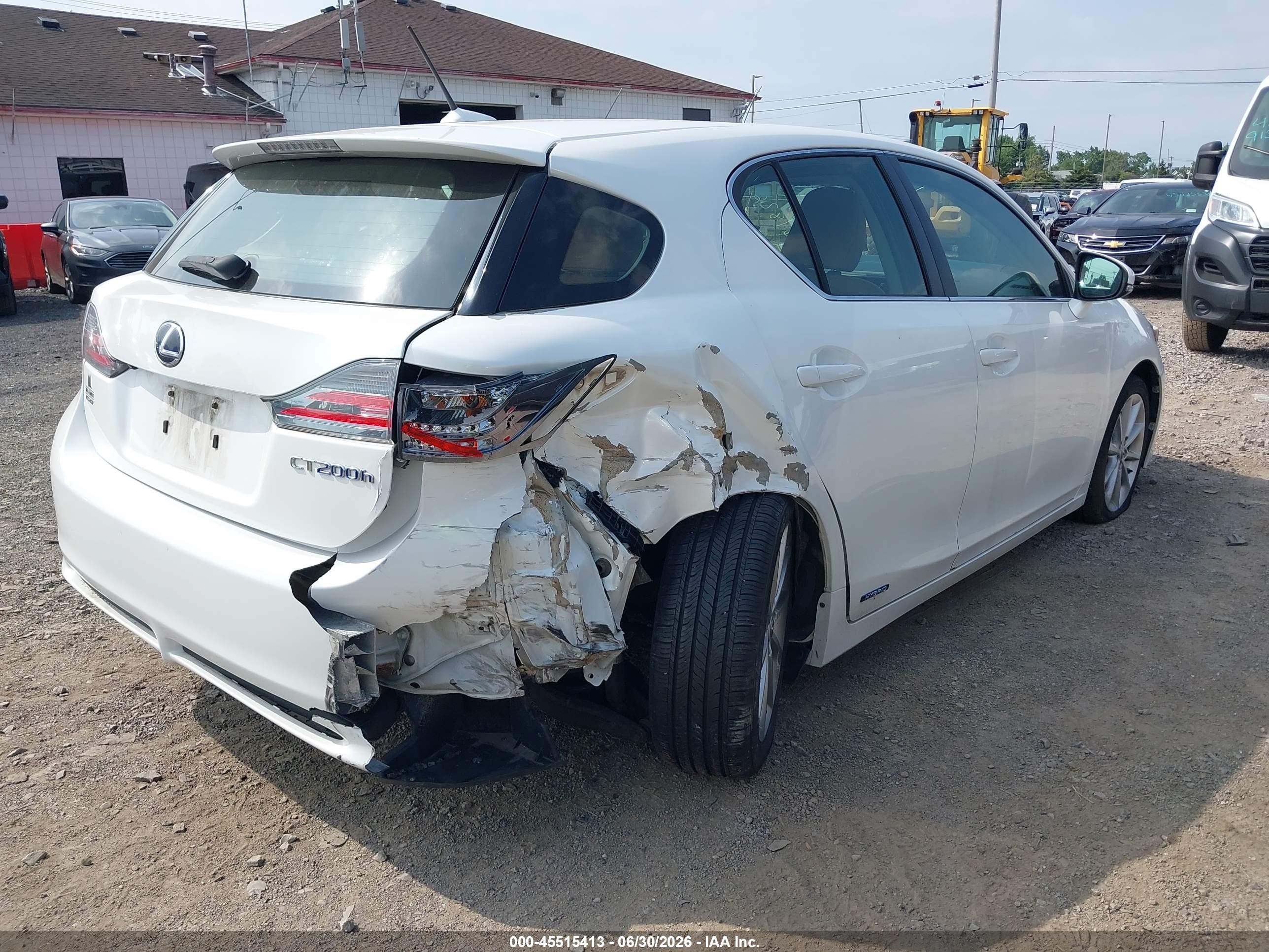 2013 Lexus Ct 200h   White vin: JTHKD5BH2D2171788