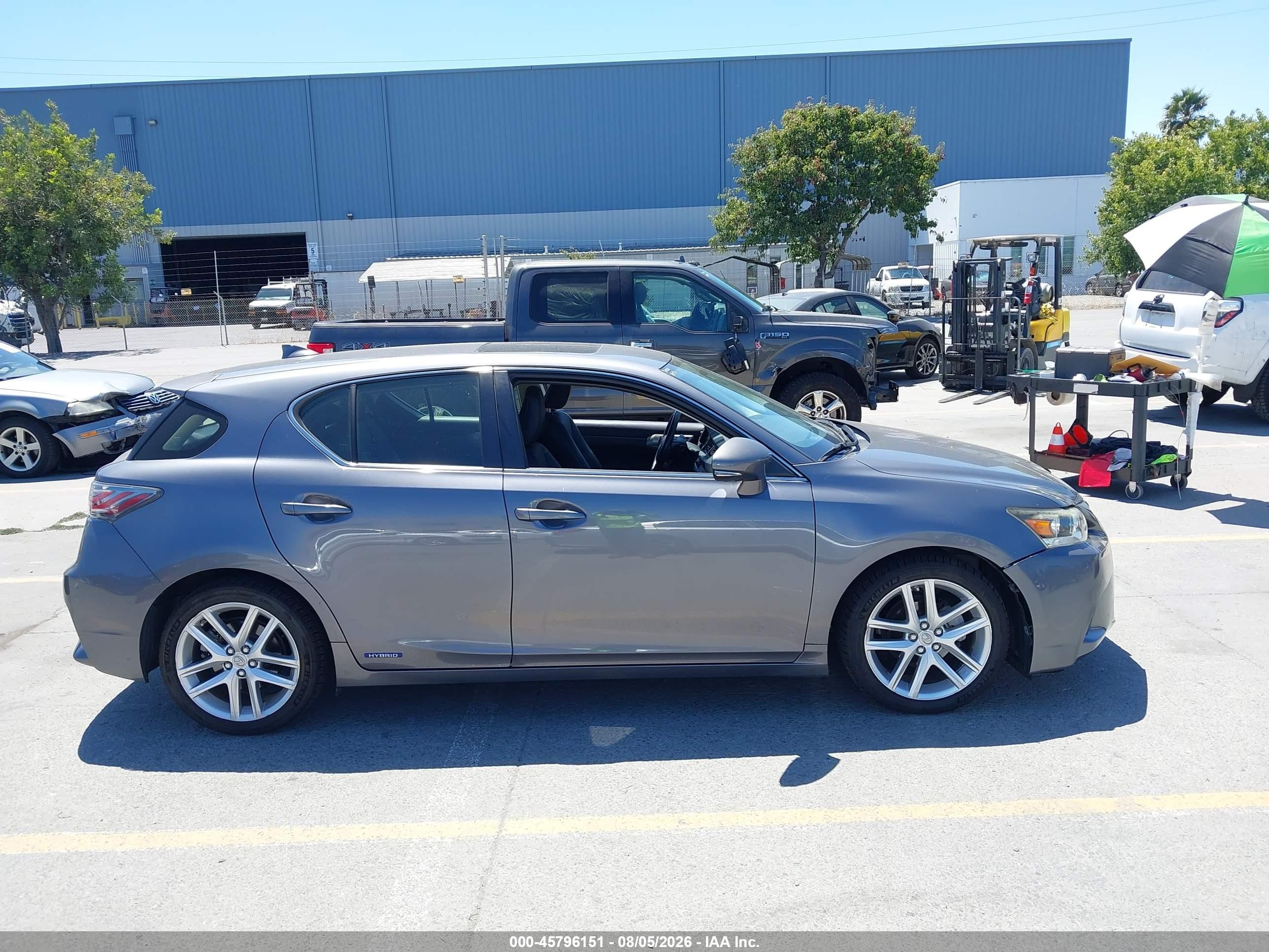 2014 Lexus Ct 200h   Серый vin: JTHKD5BH2E2190634