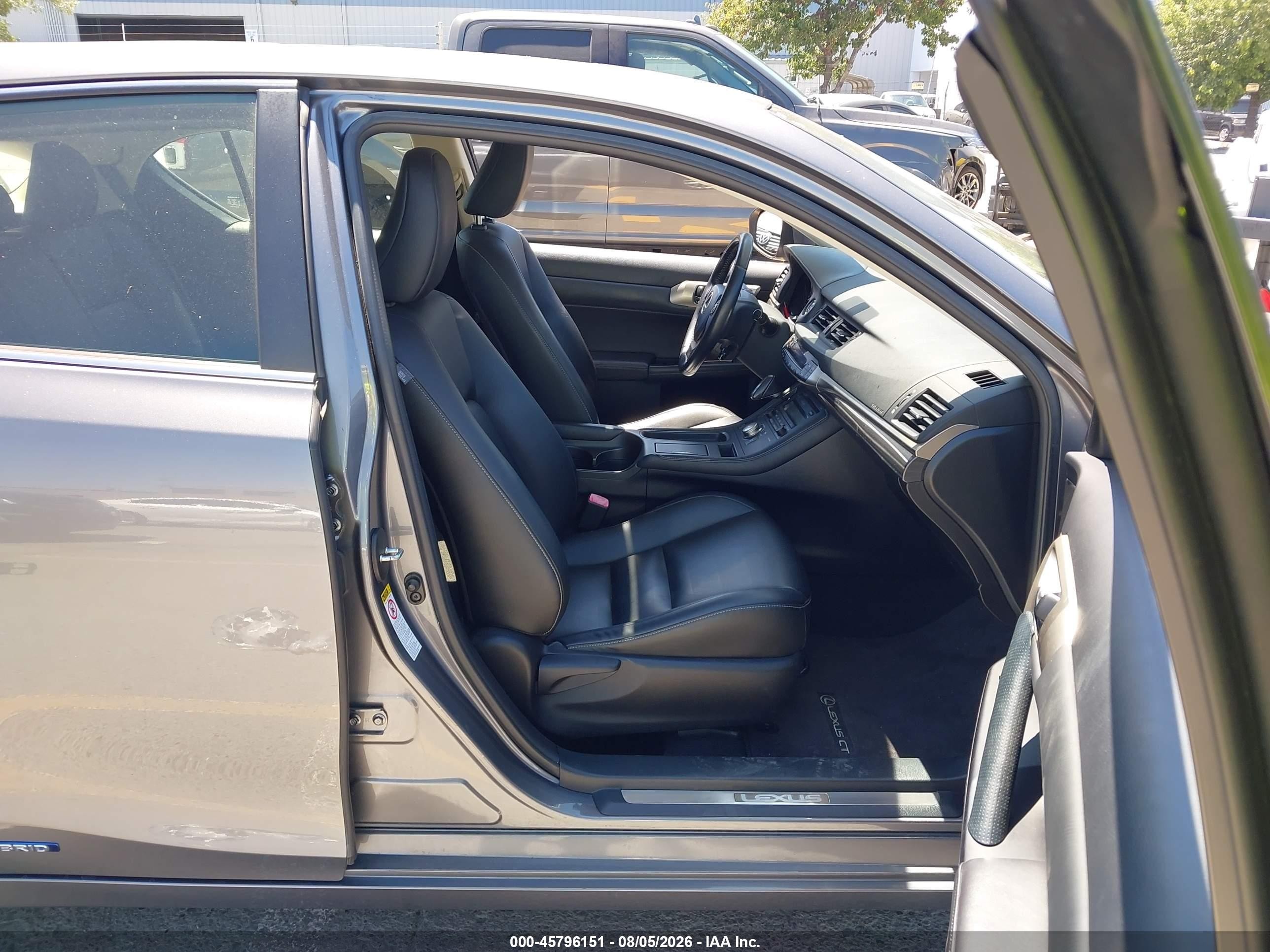 2014 Lexus Ct 200h   Серый vin: JTHKD5BH2E2190634
