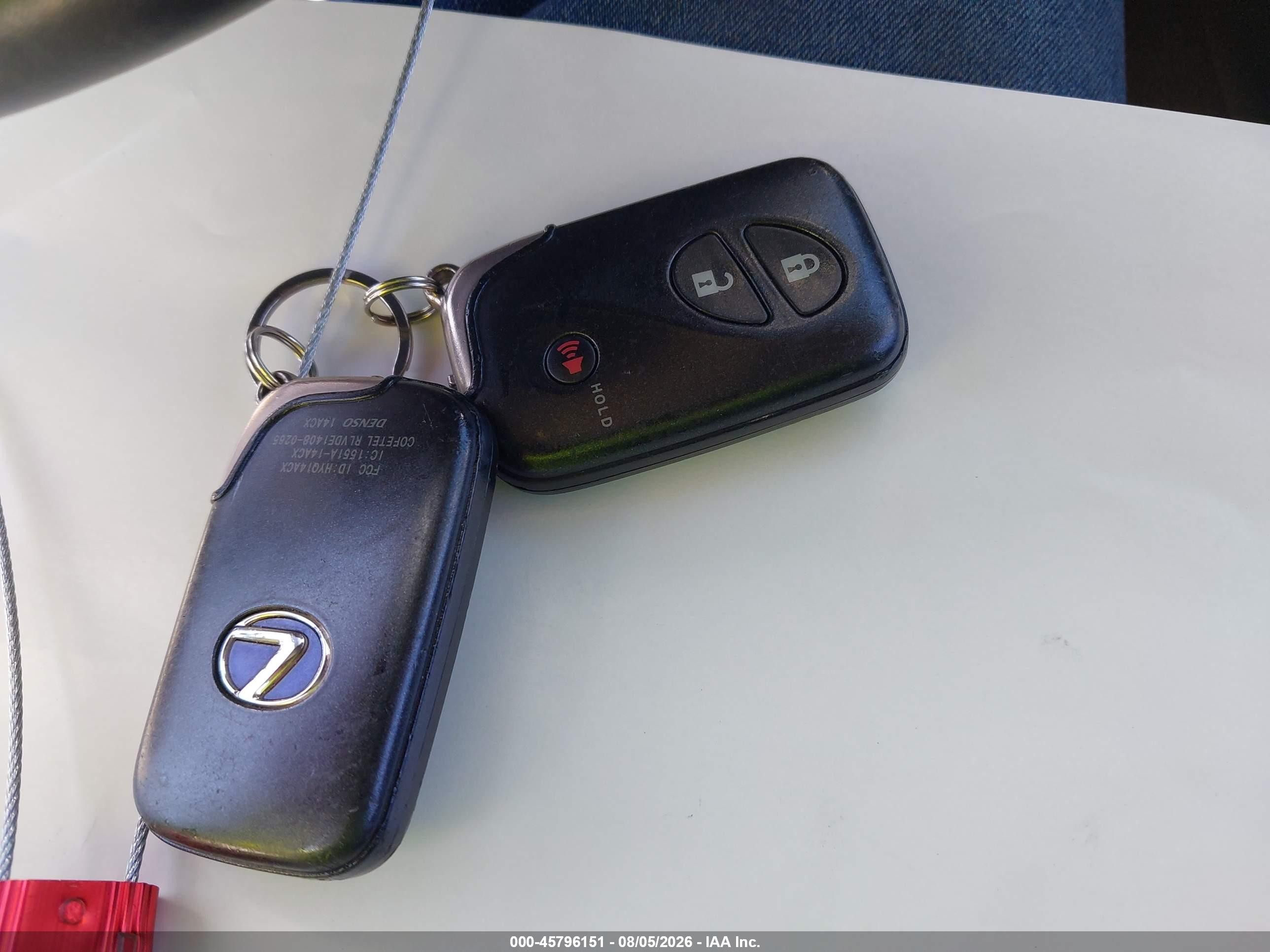 2014 Lexus Ct 200h   Серый vin: JTHKD5BH2E2190634