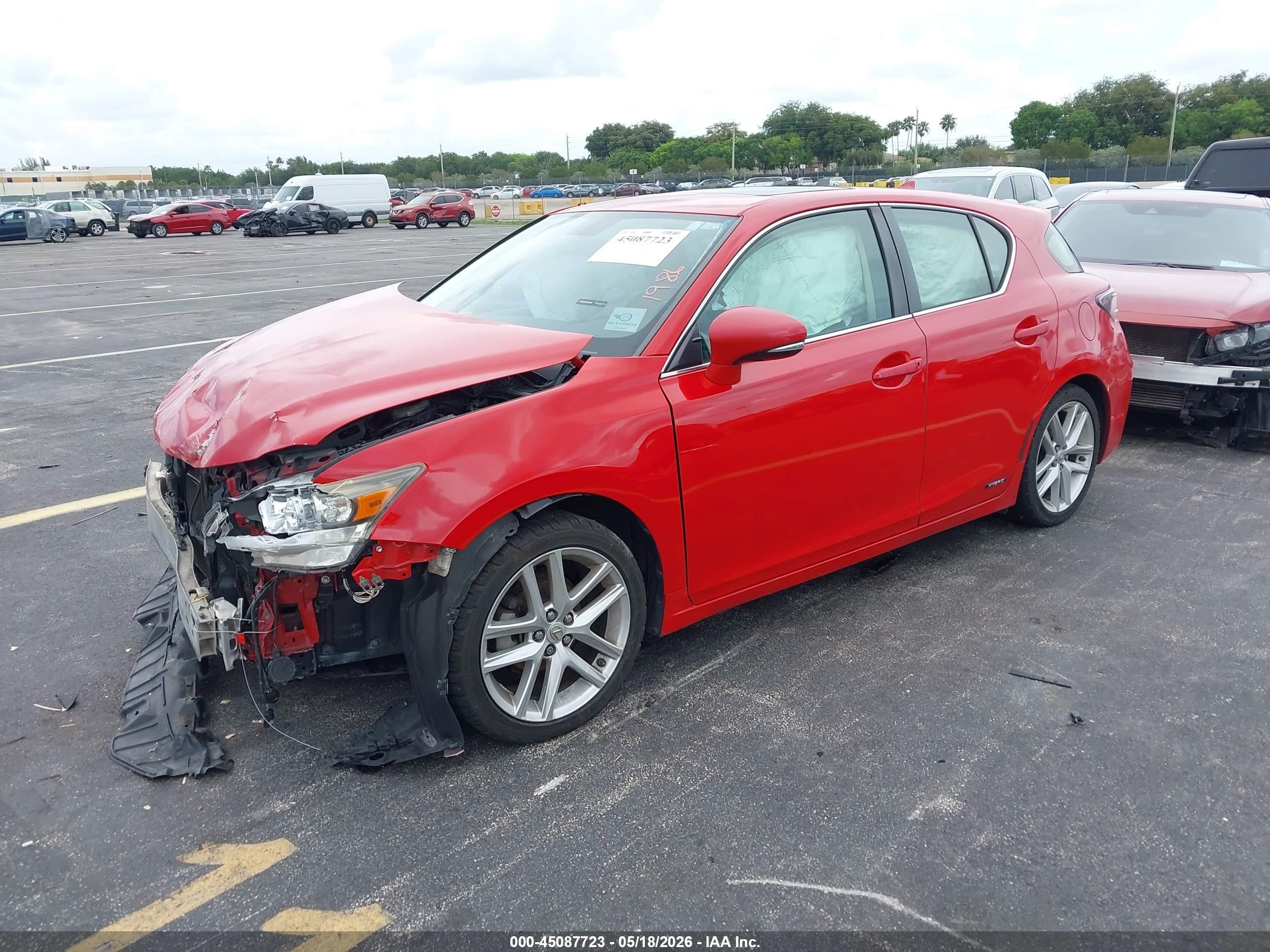 2014 Lexus Ct 200h   Red vin: JTHKD5BH2E2201986
