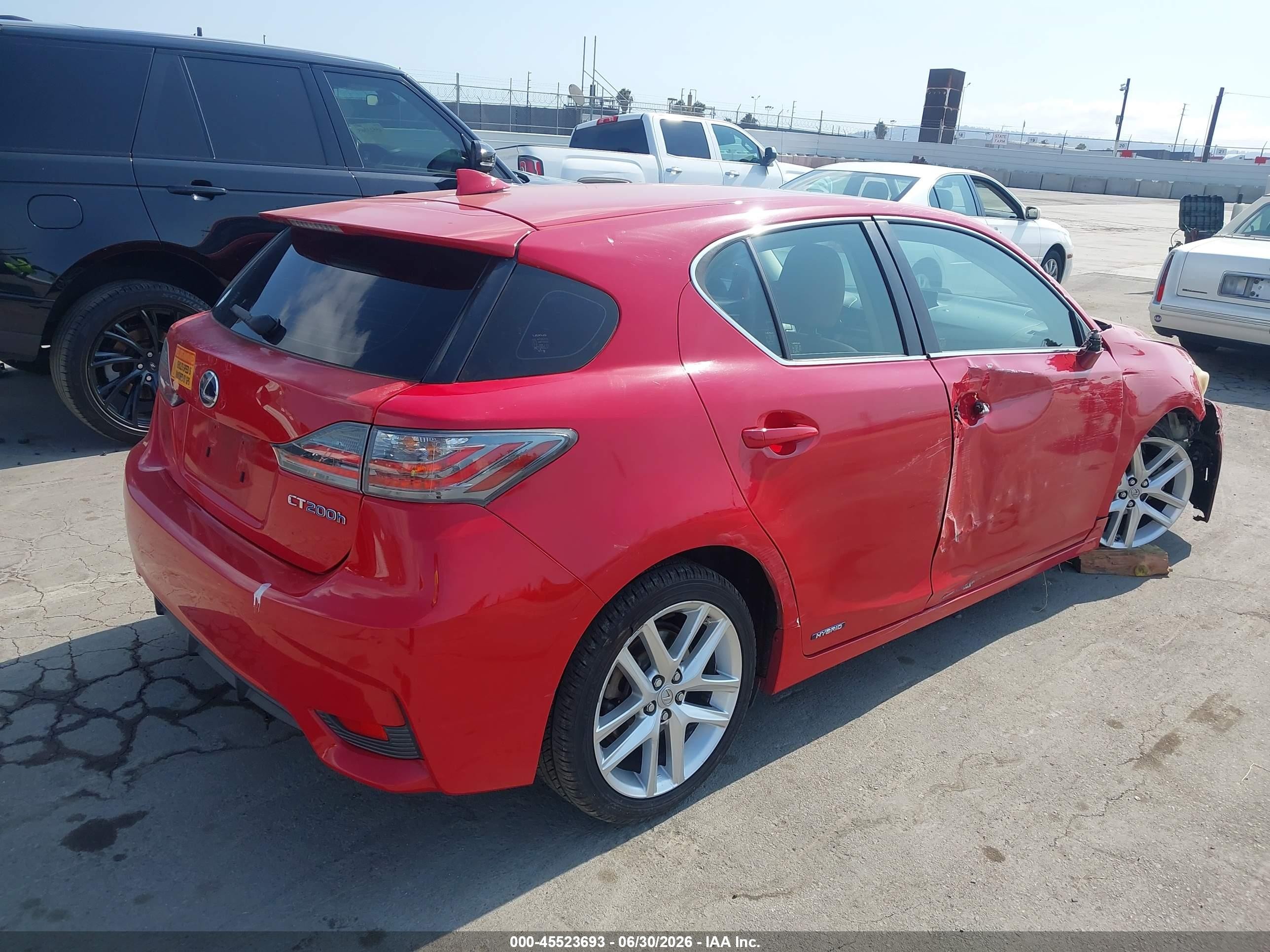 2014 Lexus Ct 200h   Red vin: JTHKD5BH2E2206914
