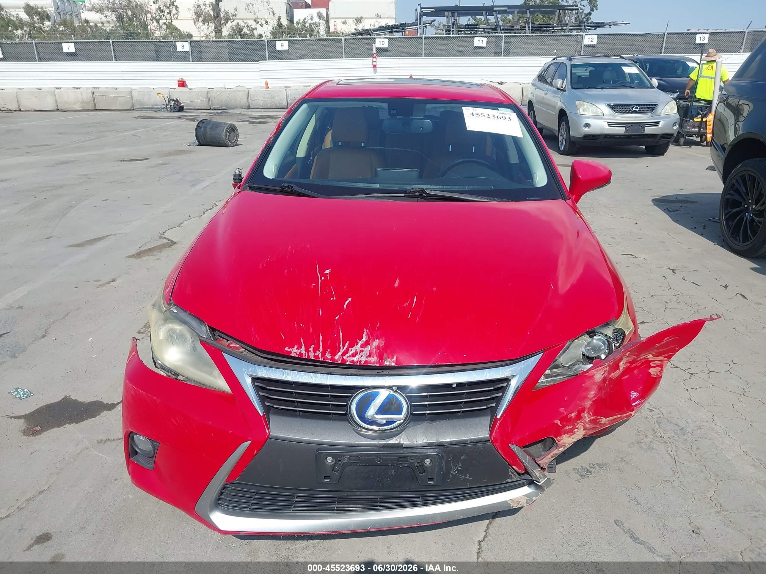 2014 Lexus Ct 200h   Red vin: JTHKD5BH2E2206914