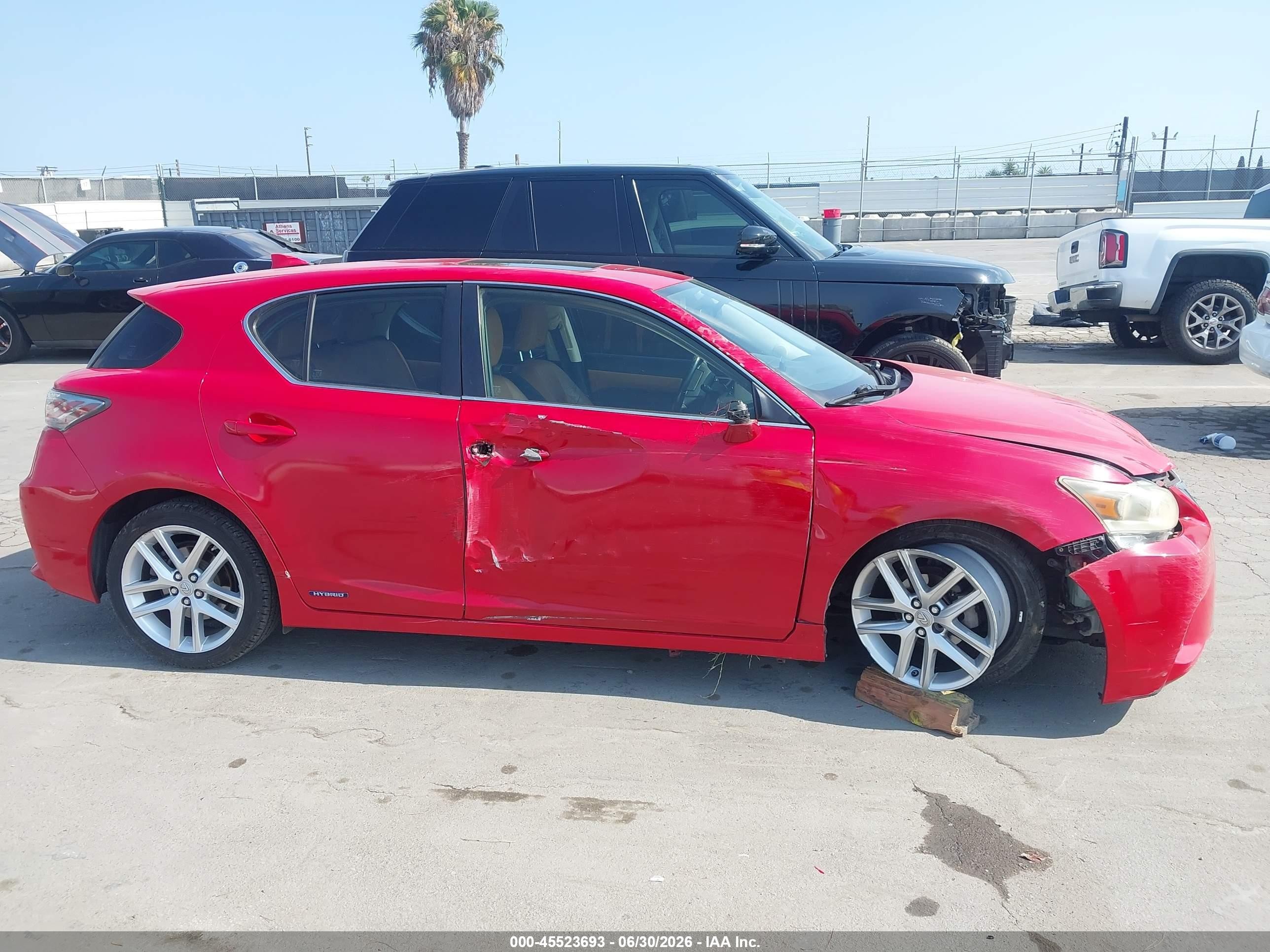 2014 Lexus Ct 200h   Red vin: JTHKD5BH2E2206914