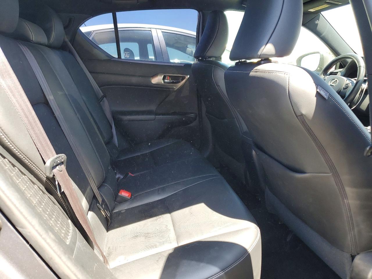 2015 Lexus Ct Silver vin: JTHKD5BH2F2216151