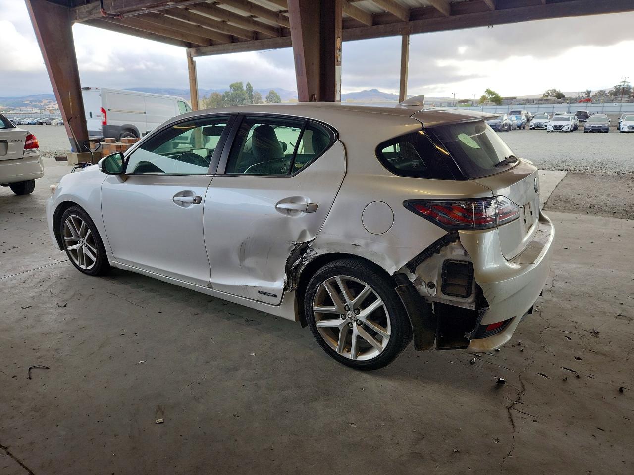 2015 Lexus Ct 200 White vin: JTHKD5BH2F2247318