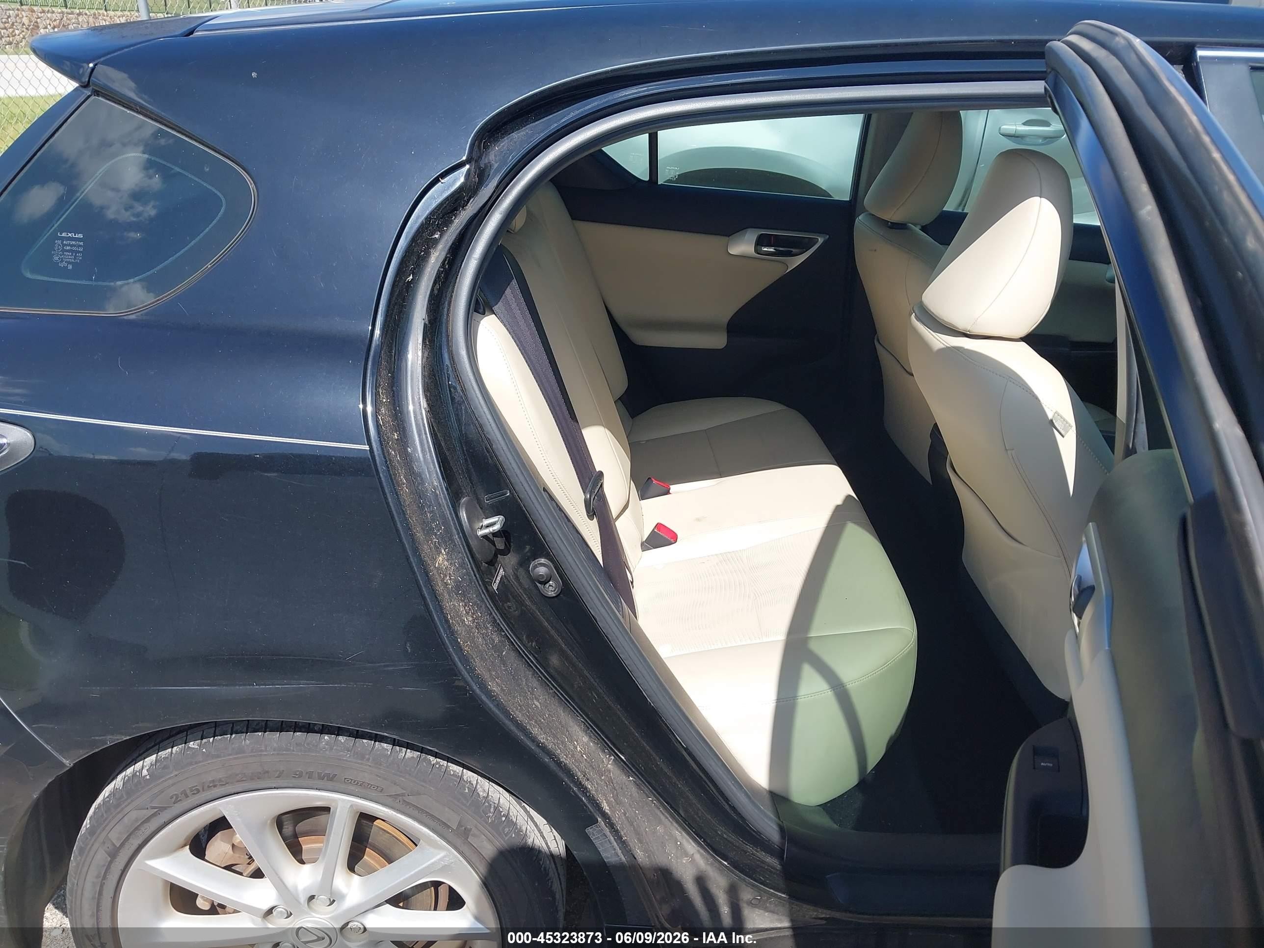 2012 Lexus Ct 200h Premium Black vin: JTHKD5BH3C2048547