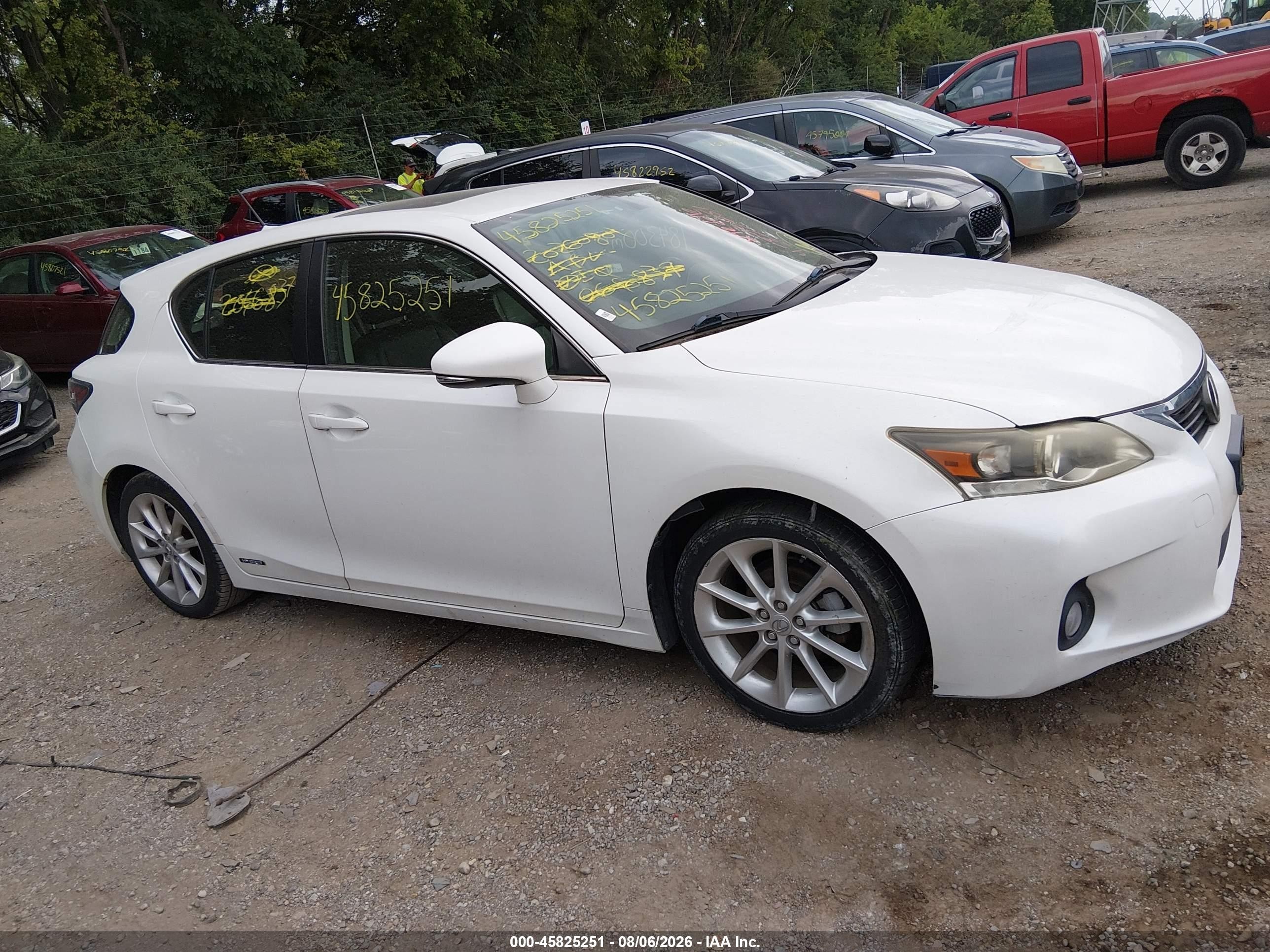 2012 Lexus Ct 200h Premium White vin: JTHKD5BH3C2066837