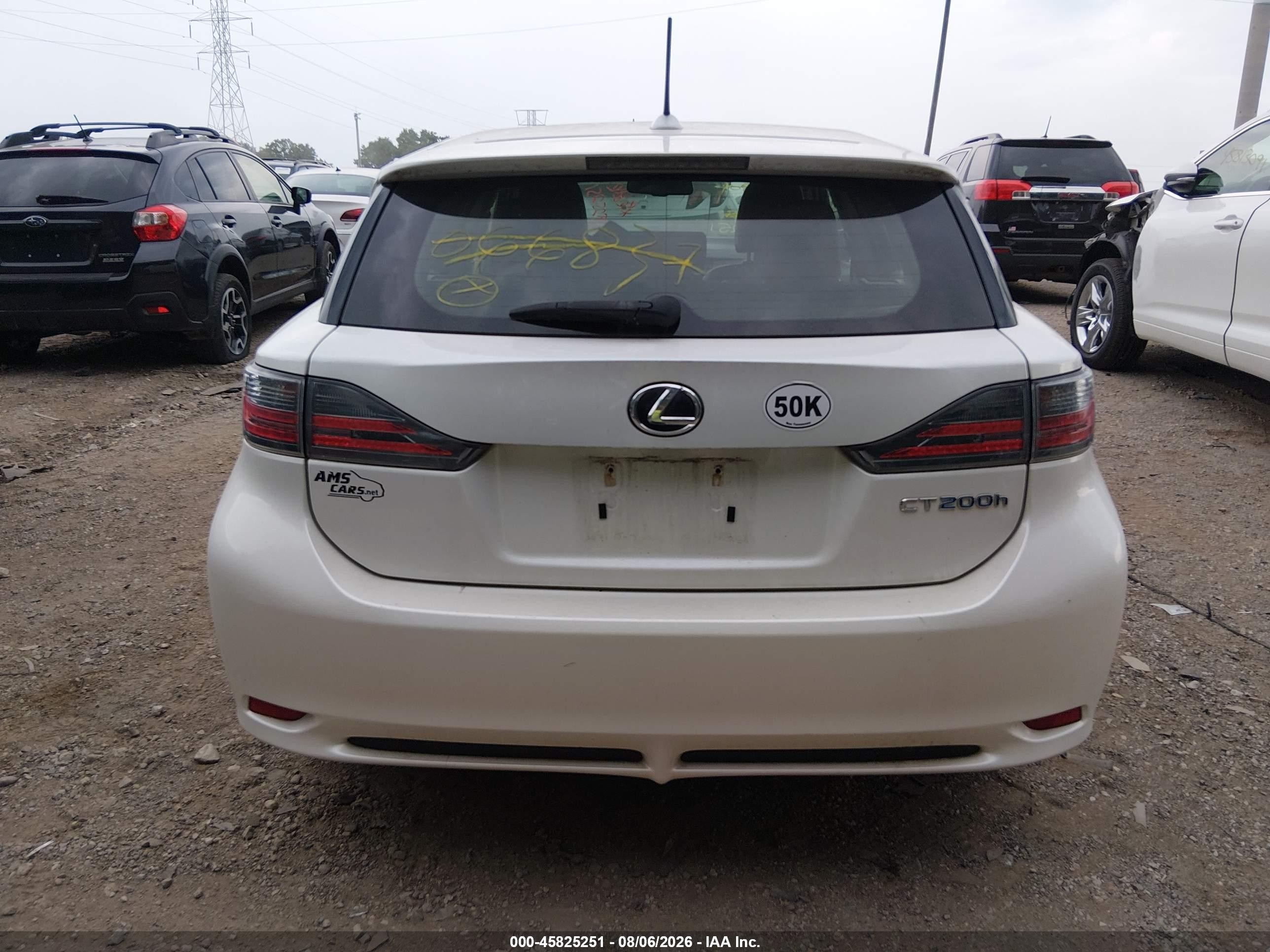 2012 Lexus Ct 200h Premium White vin: JTHKD5BH3C2066837