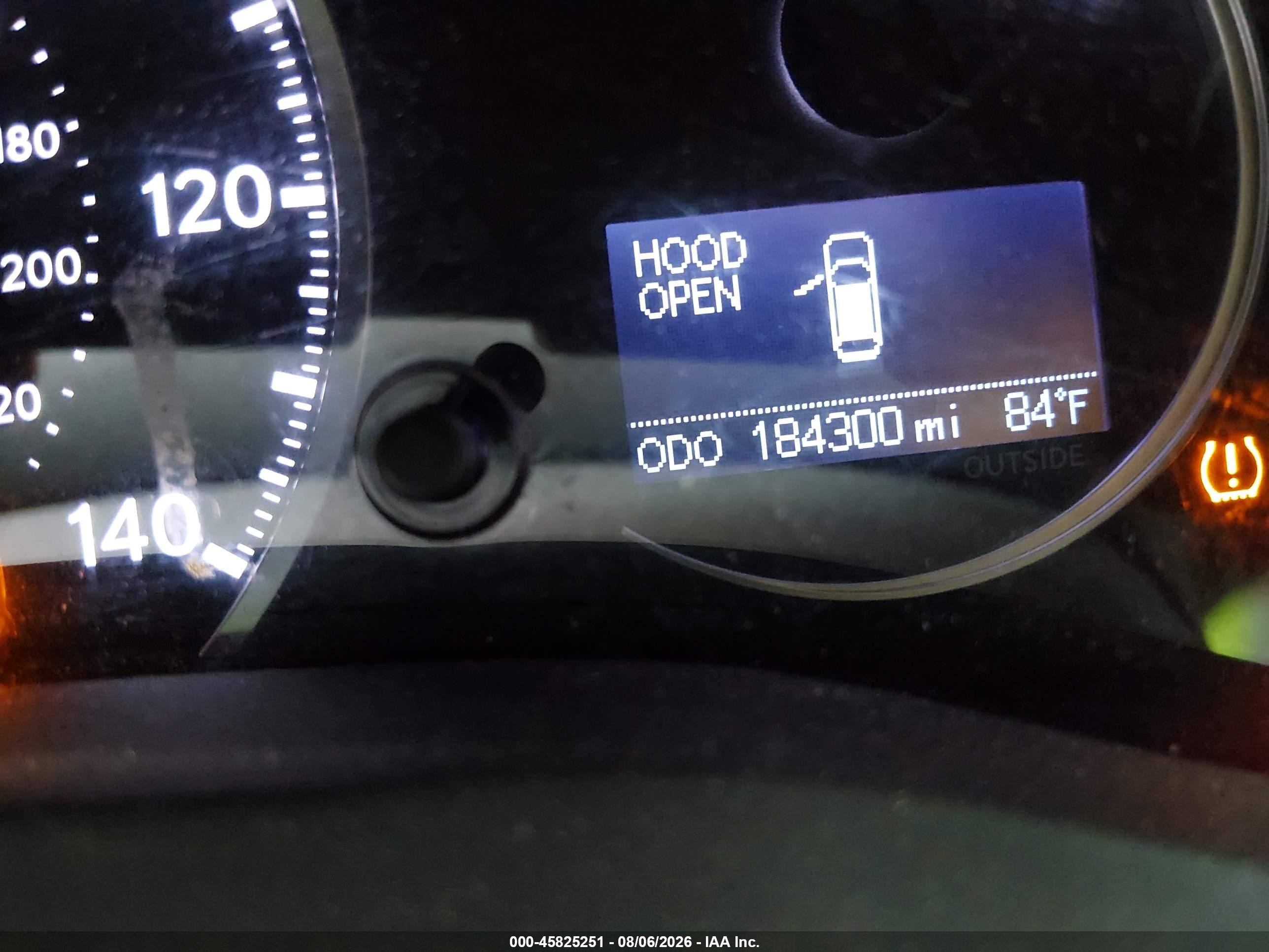 2012 Lexus Ct 200h Premium White vin: JTHKD5BH3C2066837