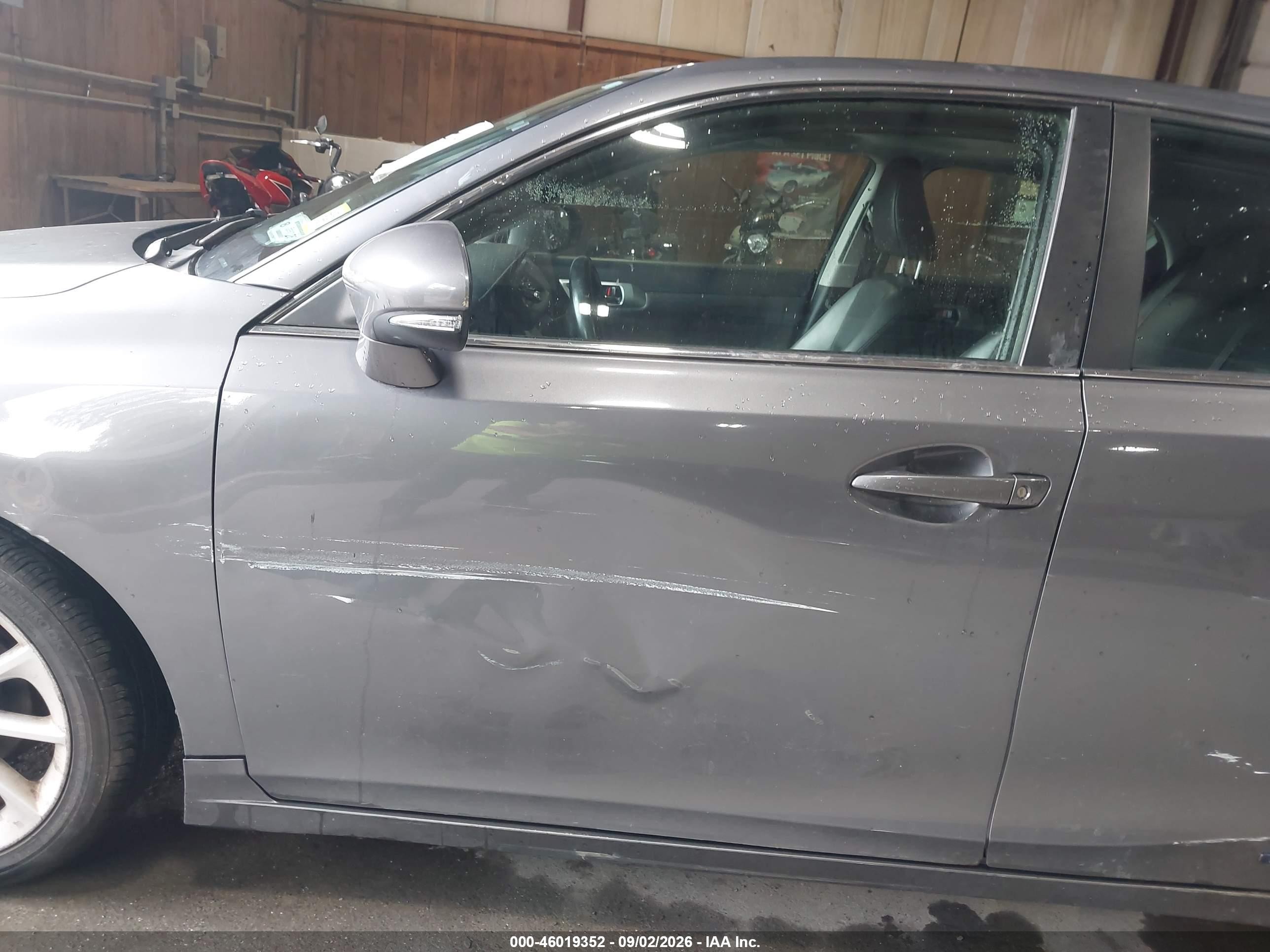 2012 Lexus Ct 200h Premium Gray vin: JTHKD5BH3C2101795