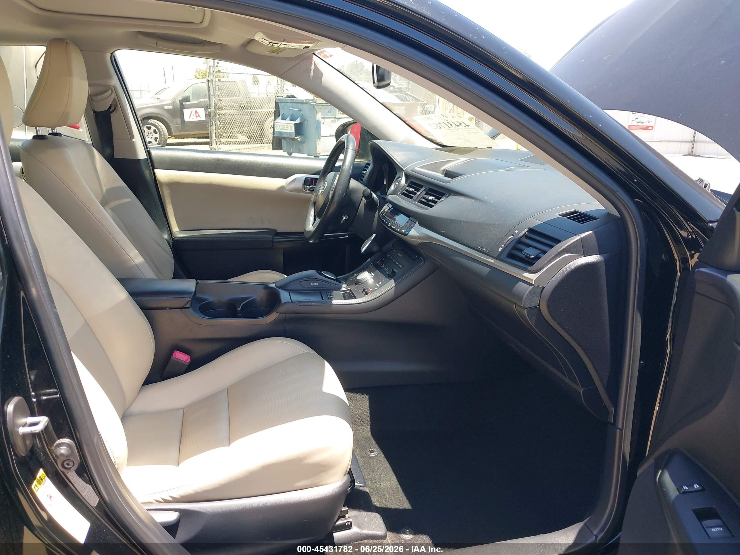 2012 Lexus Ct 200h Premium Black vin: JTHKD5BH3C2106852