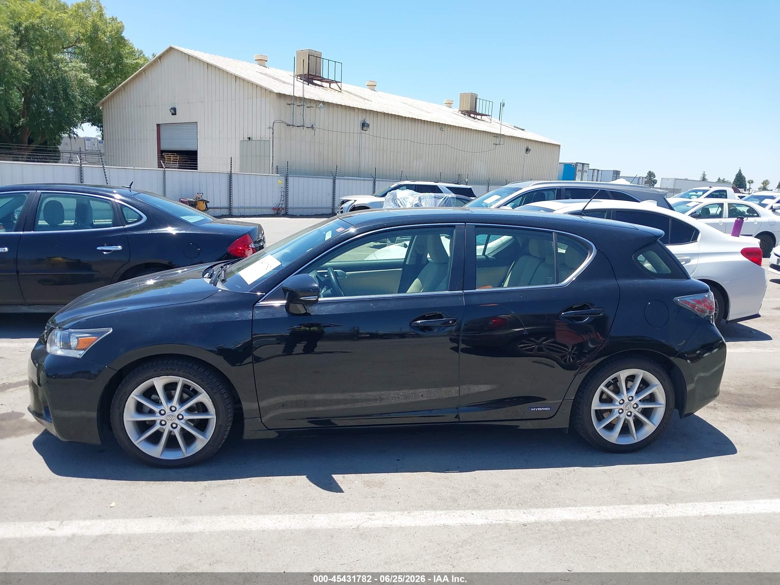 2012 Lexus Ct 200h Premium Black vin: JTHKD5BH3C2106852