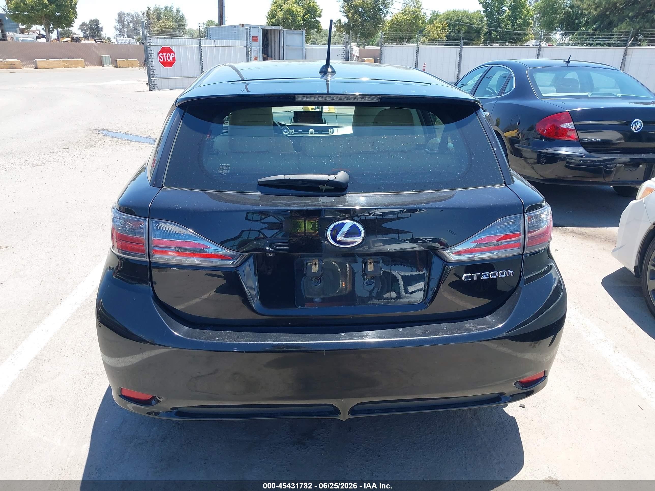 2012 Lexus Ct 200h Premium Black vin: JTHKD5BH3C2106852