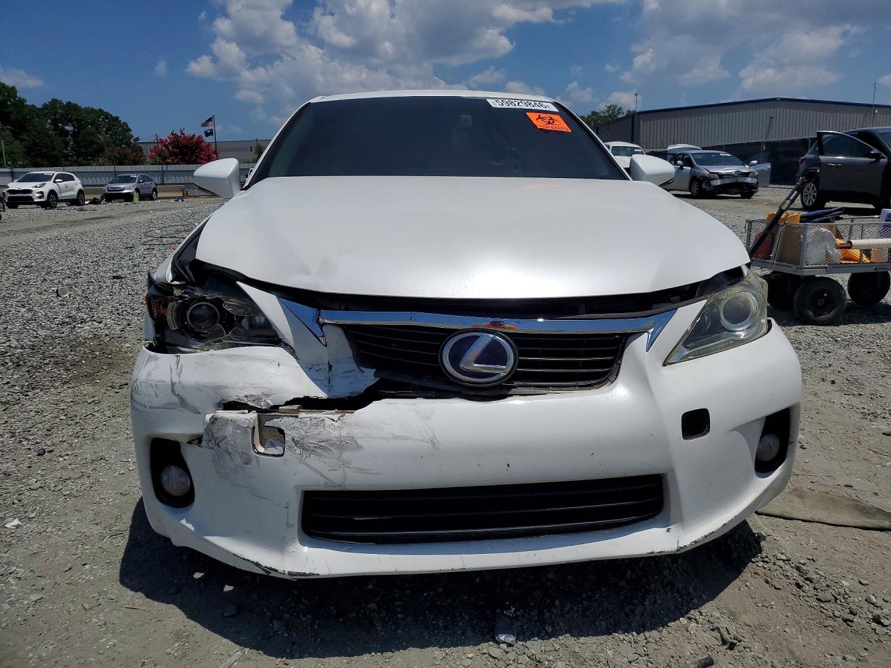 2012 Lexus Ct 200 White vin: JTHKD5BH3C2114918
